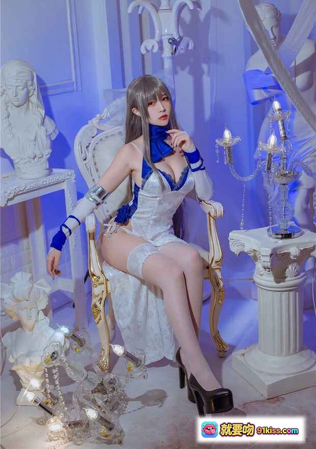 图片[2] - 二佐Nisa NO.102碧蓝航线路易九礼服Cosplay写真 白蓝蕾丝吊带袜优雅坐姿古典椅美腿特写 - 就要吻