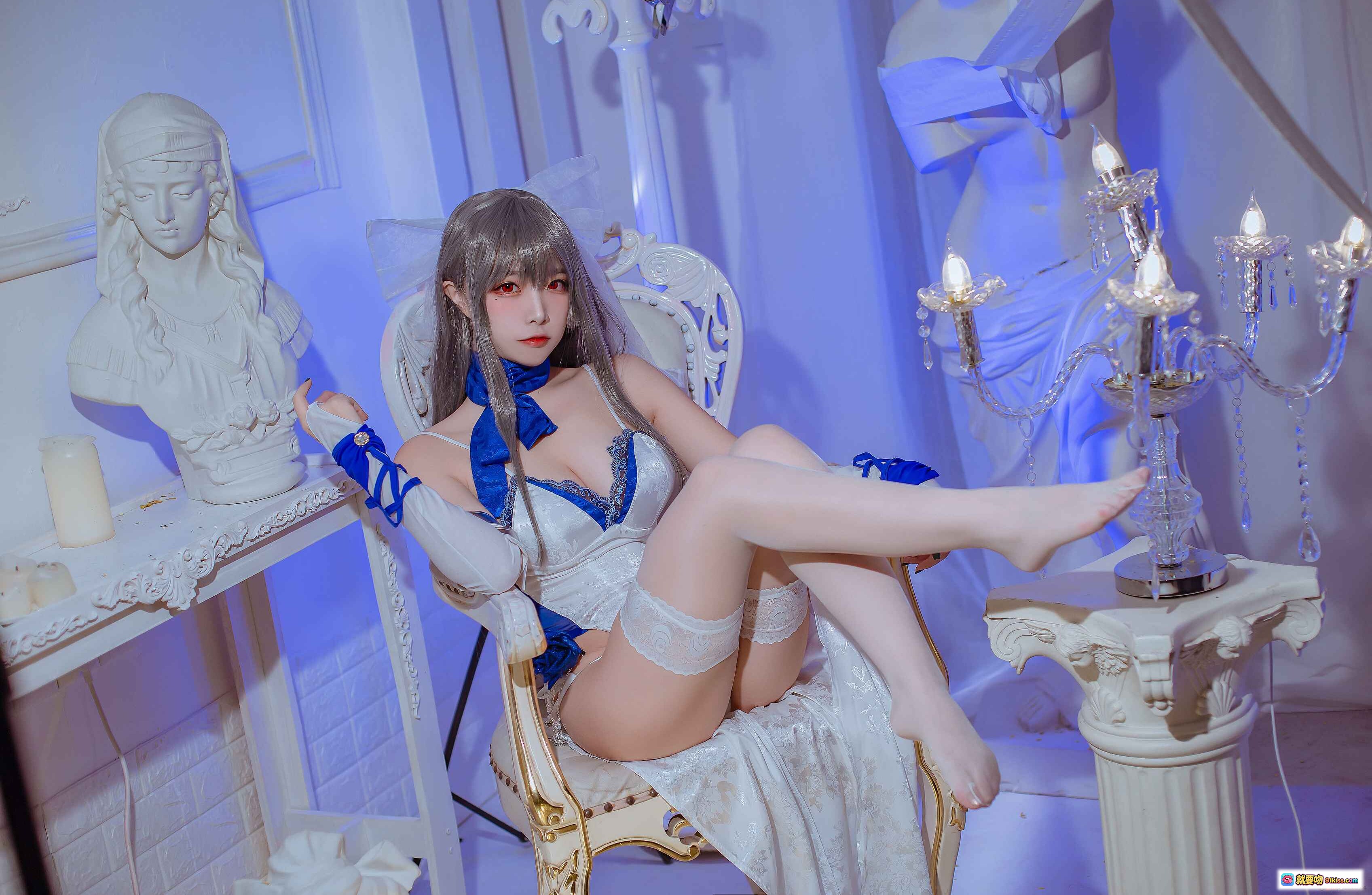图片[3] - 二佐Nisa NO.102碧蓝航线路易九礼服Cosplay写真 白蓝蕾丝吊带袜优雅坐姿古典椅美腿特写 - 就要吻
