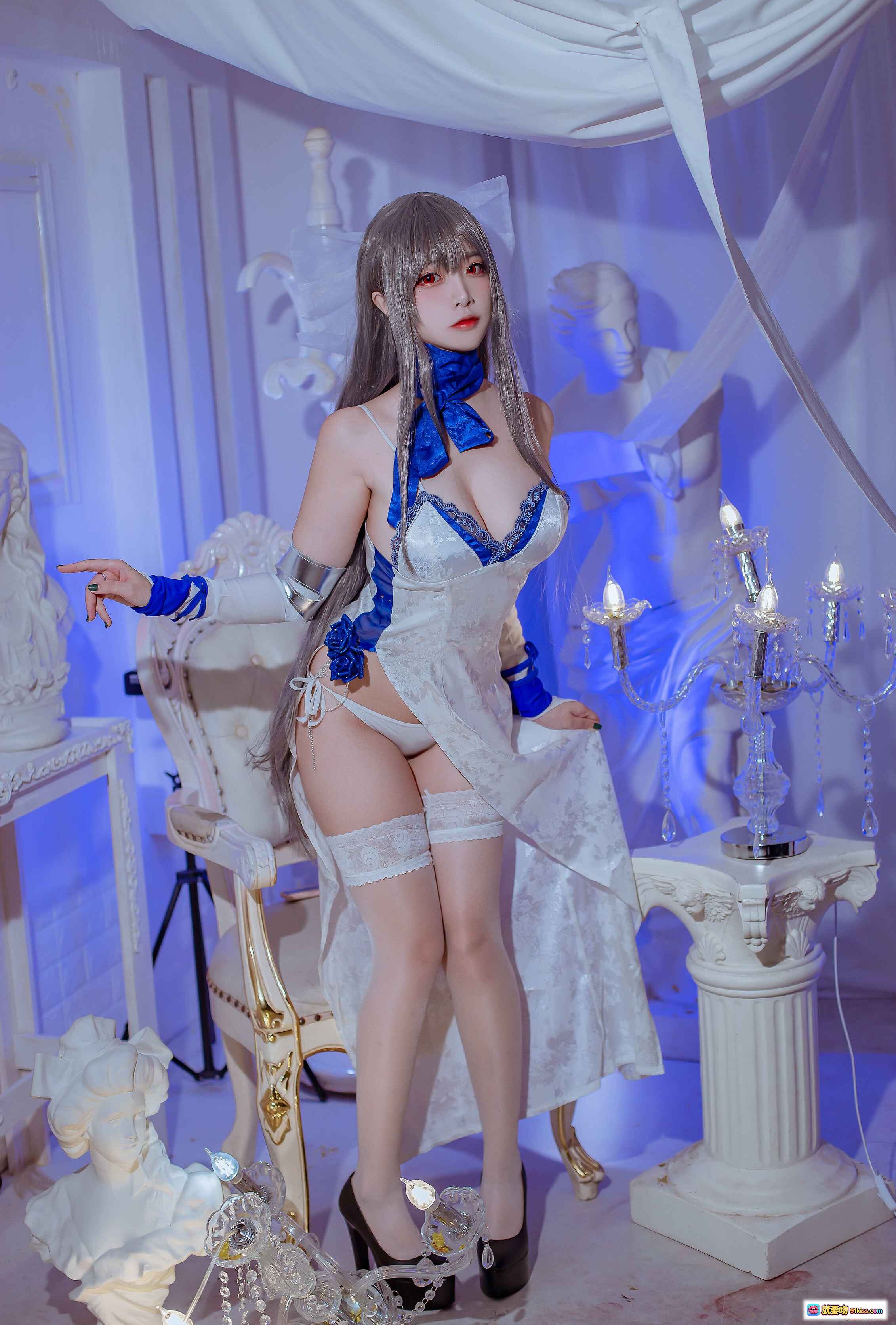 图片[9] - 二佐Nisa NO.102碧蓝航线路易九礼服Cosplay写真 白蓝蕾丝吊带袜优雅坐姿古典椅美腿特写 - 就要吻