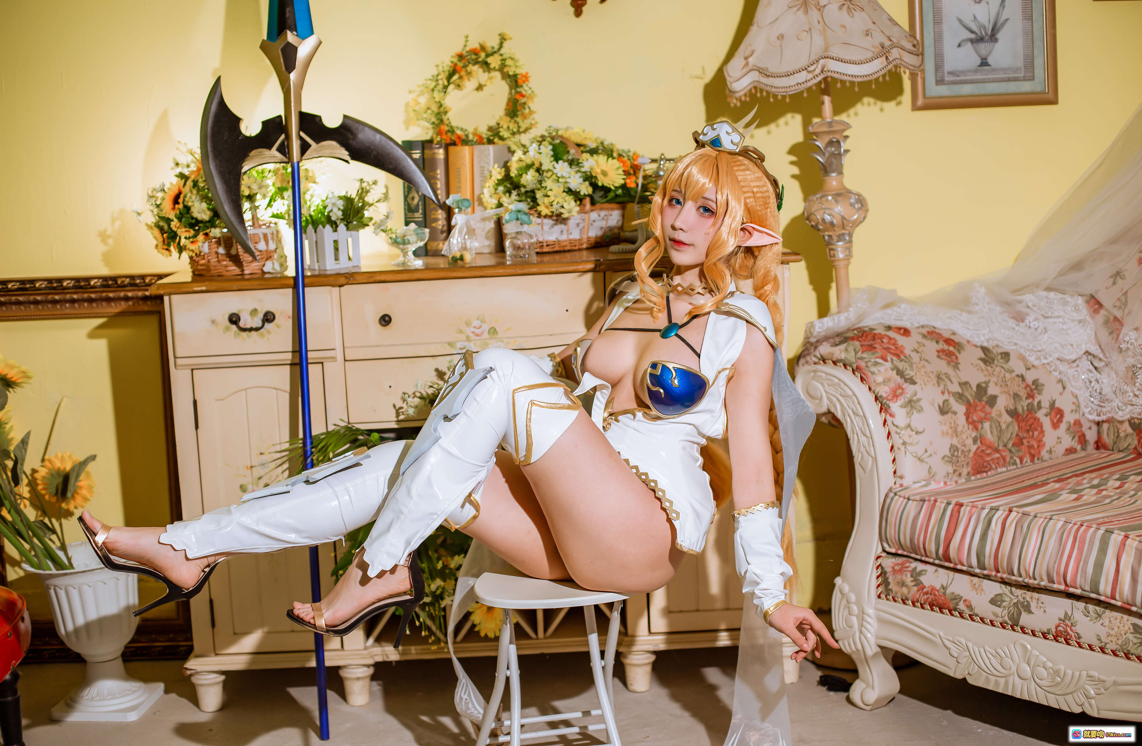 图片[9] - 九曲Jean NO.046 精灵村Cosplay写真 | 金发精灵耳少女 | 蓝白绿系奇幻服饰 | 花环植物背景 | 77P高清图集 - 就要吻