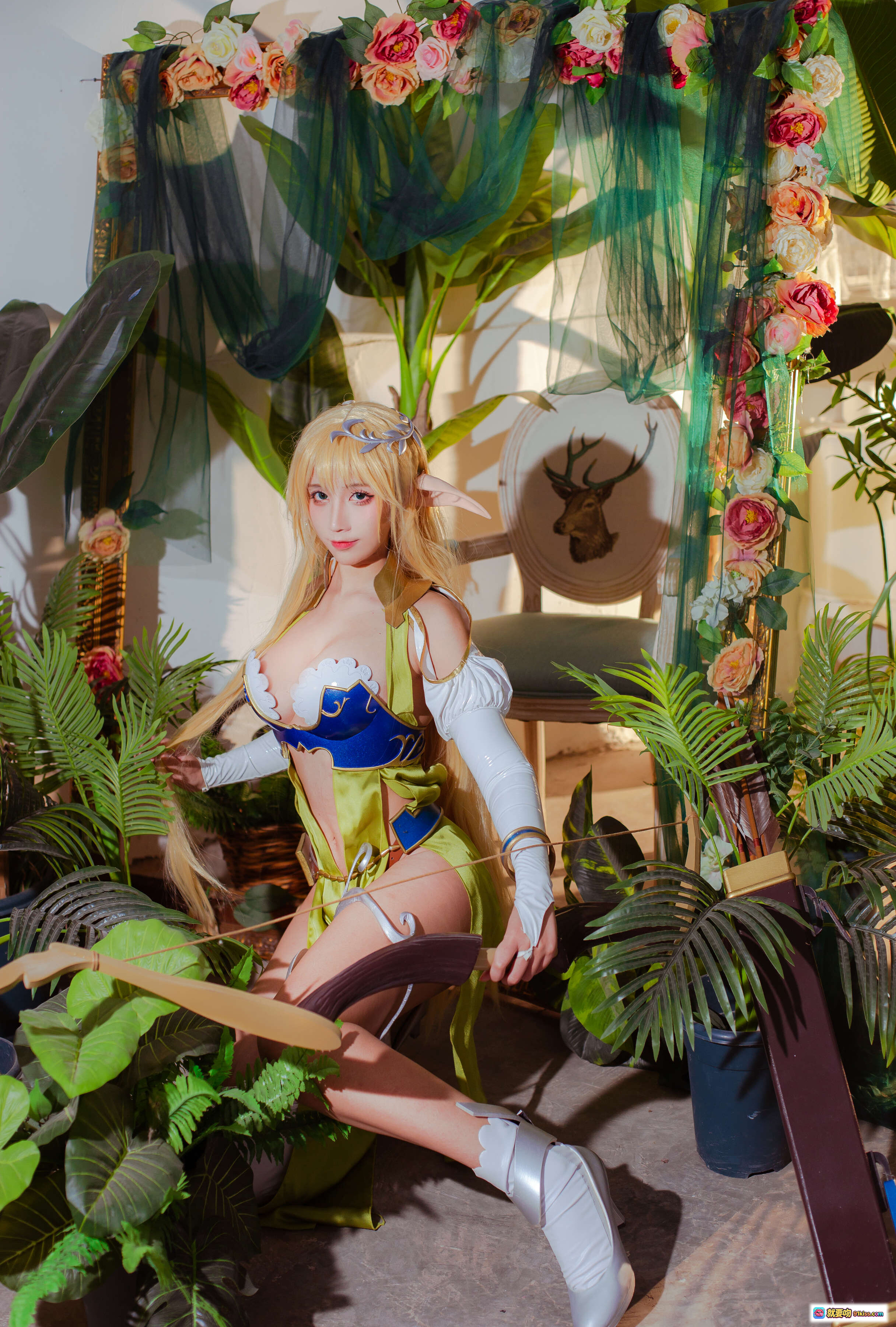 图片[4] - 九曲Jean NO.046 精灵村Cosplay写真 | 金发精灵耳少女 | 蓝白绿系奇幻服饰 | 花环植物背景 | 77P高清图集 - 就要吻