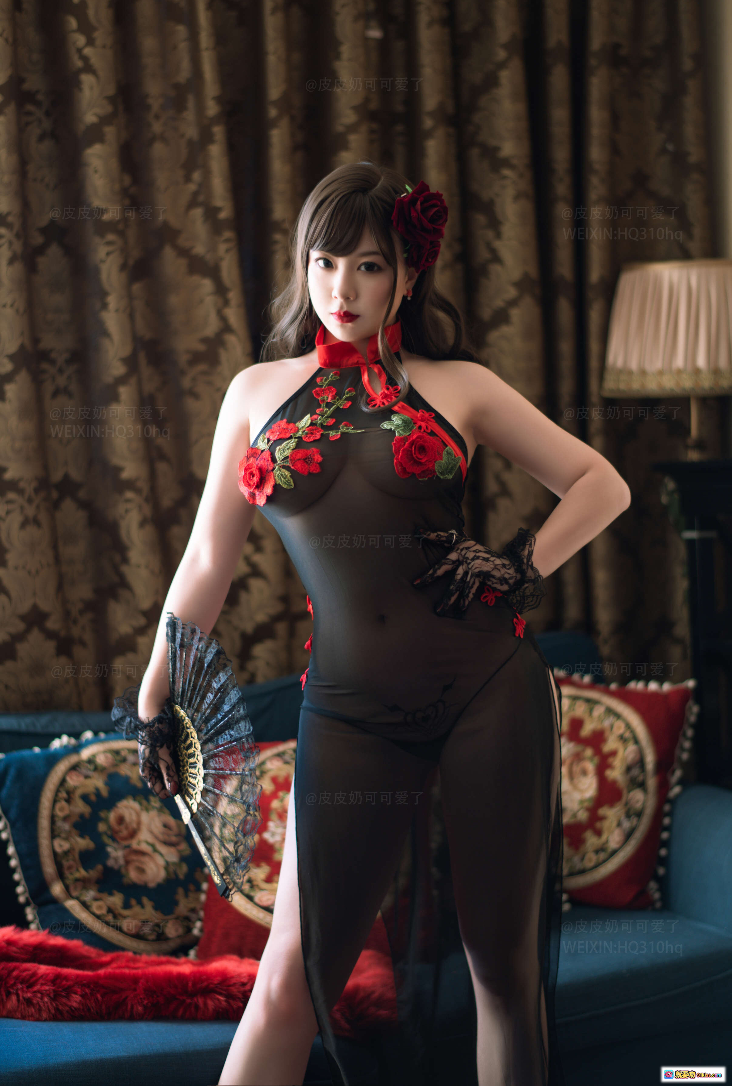 图片[7] - 皮皮奶NO.022玫瑰主题写真｜黑色蕾丝旗袍高开叉设计｜红色花朵刺绣点缀｜优雅性感私房摄影50P高清图集 - 就要吻