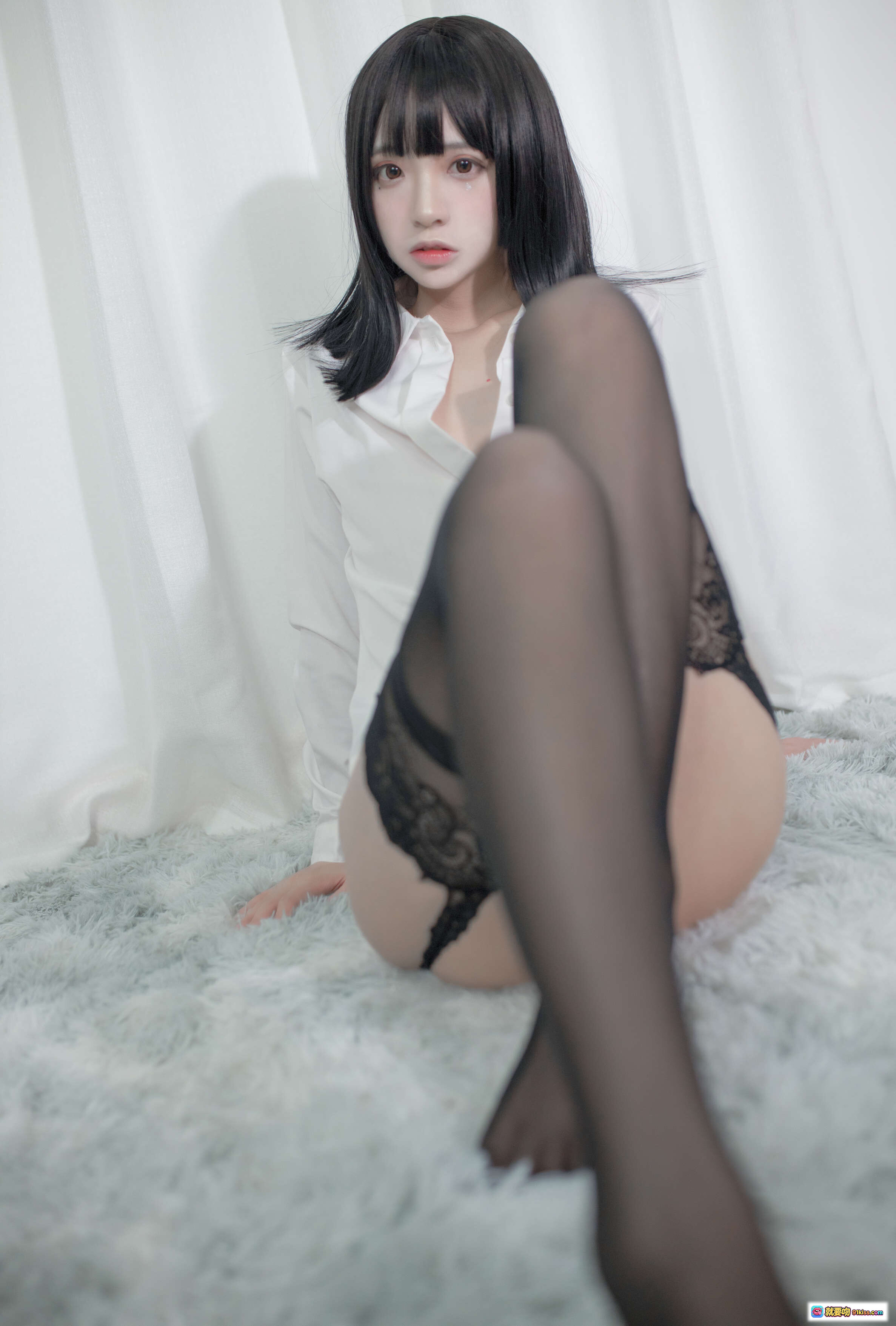 图片[2] - 疯猫ss NO.069 白衬衣黑丝蕾丝边美腿写真 14P高清图集 - 就要吻