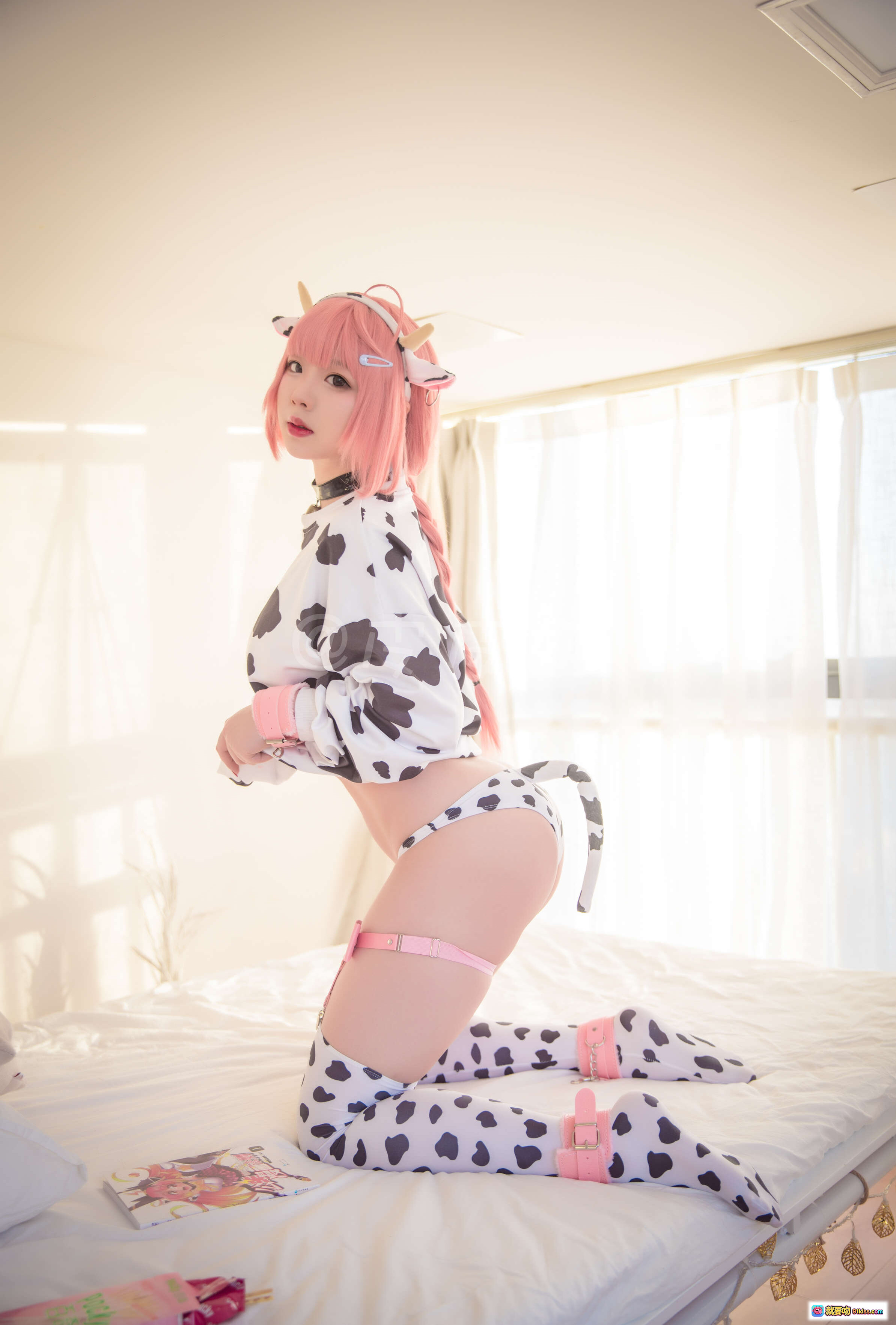 图片[7] - 皮皮奶NO.014奶牛套装写真78P884MB性感黑衣露脐装高清图集 - 就要吻