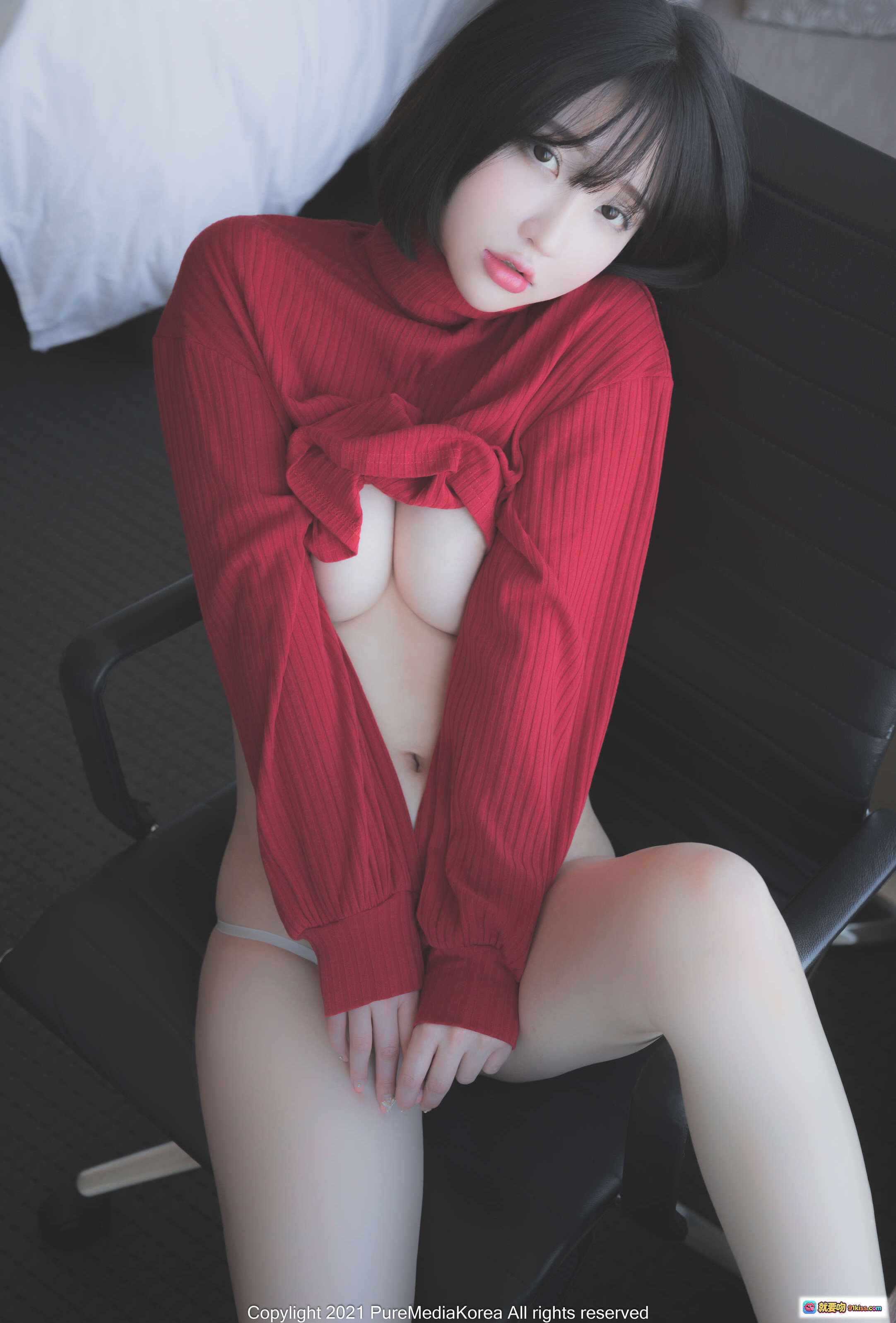 孫樂樂 017 PURE MEDIA vol.70 紅色高領毛衣誘惑寫真 美女私房攝影 甜美短髮 椅上性感姿態 - 就要吻