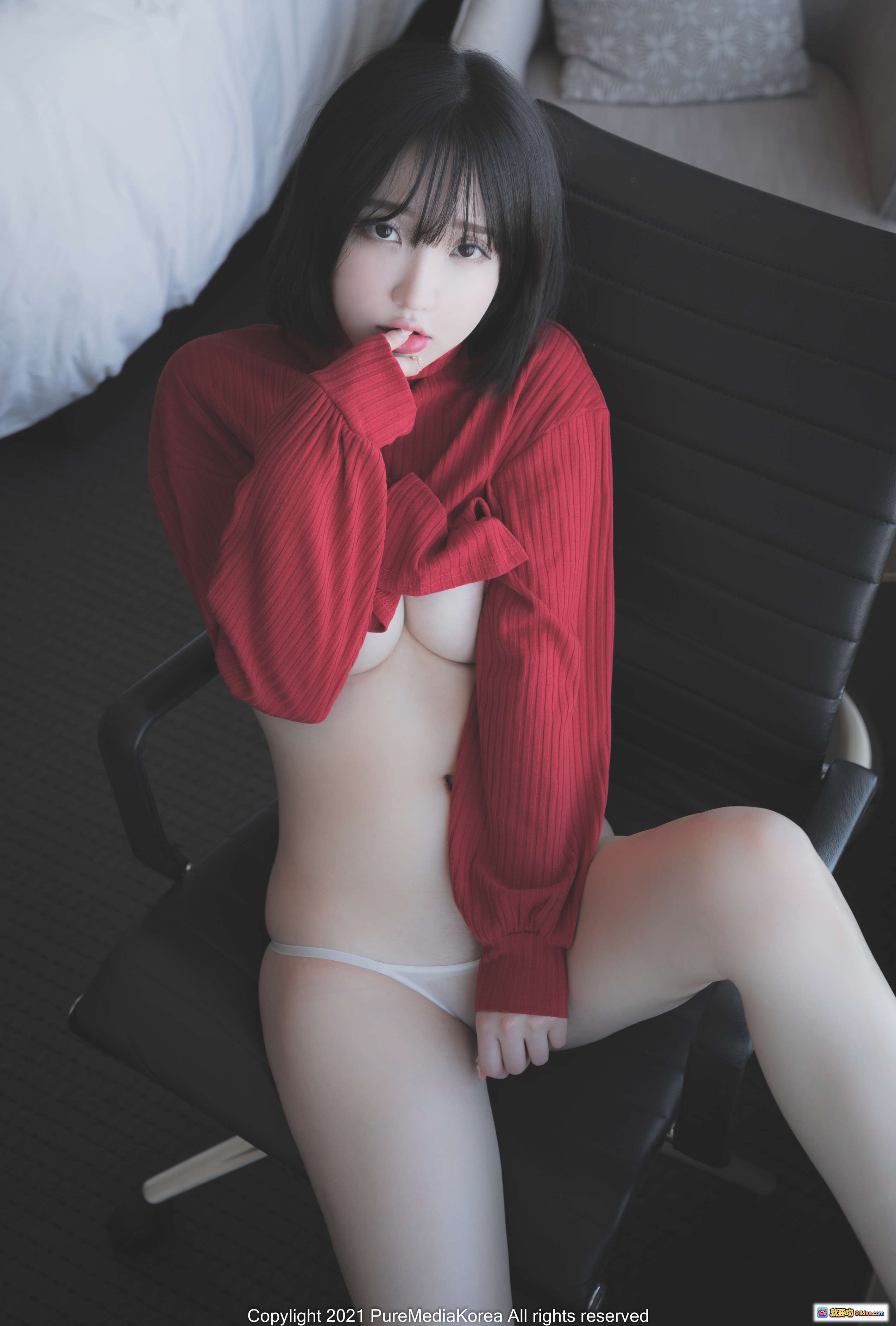 图片[7] - 孫樂樂 017 PURE MEDIA vol.70 紅色高領毛衣誘惑寫真 美女私房攝影 甜美短髮 椅上性感姿態 - 就要吻