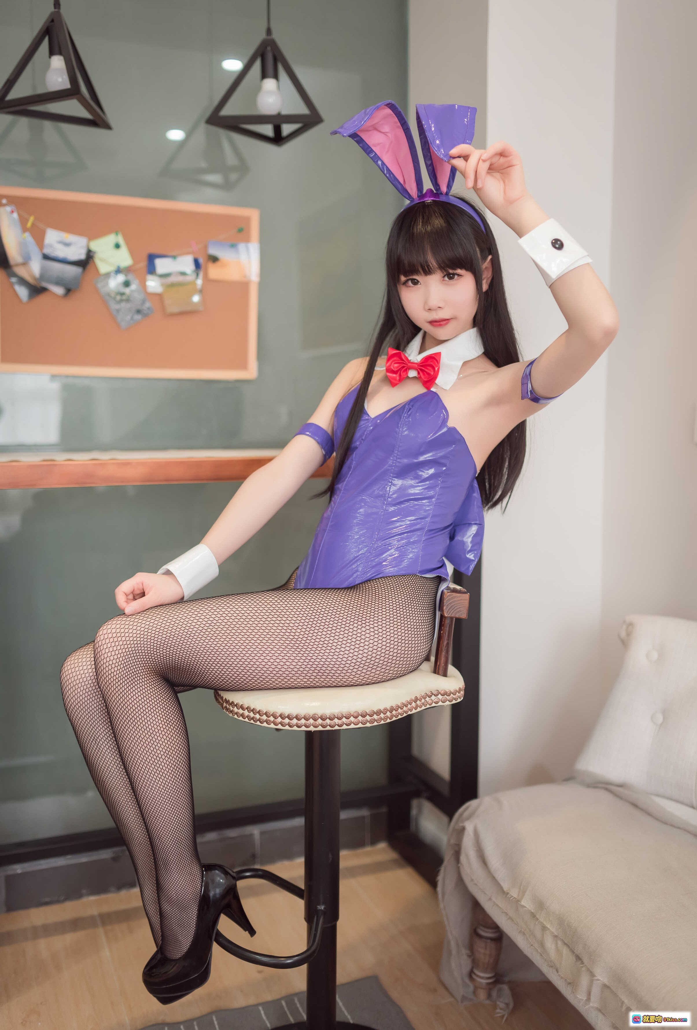 图片[10] - 雪琪SAMA NO.022 兔女郎写真 | 紫色亮面紧身衣+黑色渔网袜+高跟鞋 | 58P高清美腿特写 - 就要吻