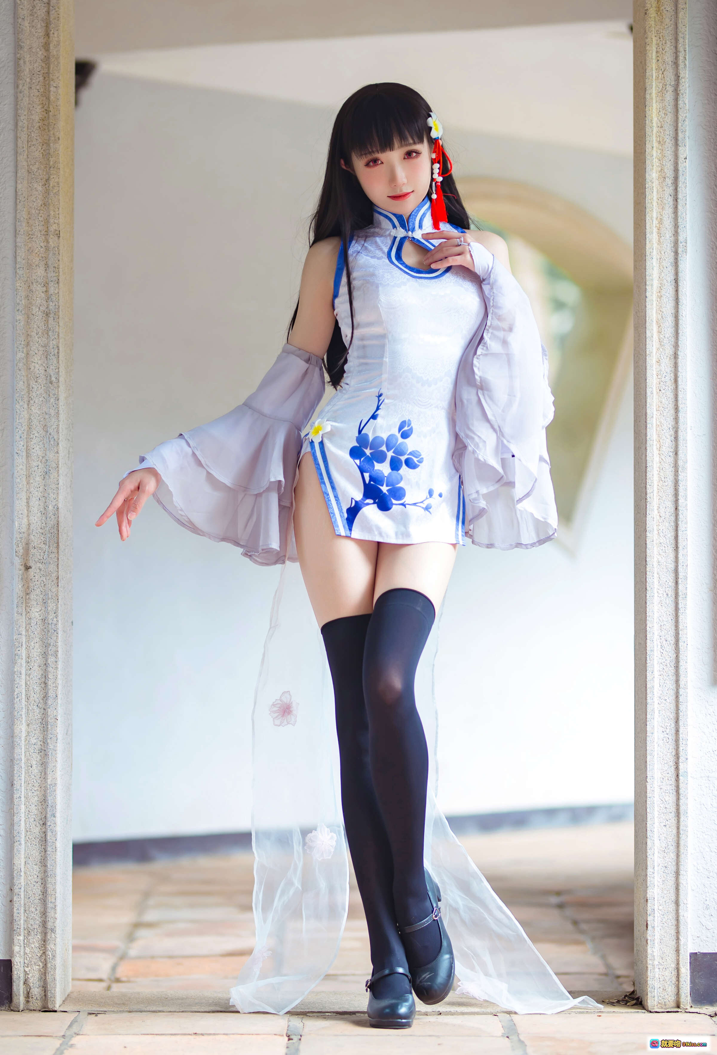 图片[7] - 瓜希酱NO.035碧蓝航线逸仙cosplay写真 | 蓝色旗袍黑丝美腿户外坐姿优雅摆拍 - 就要吻