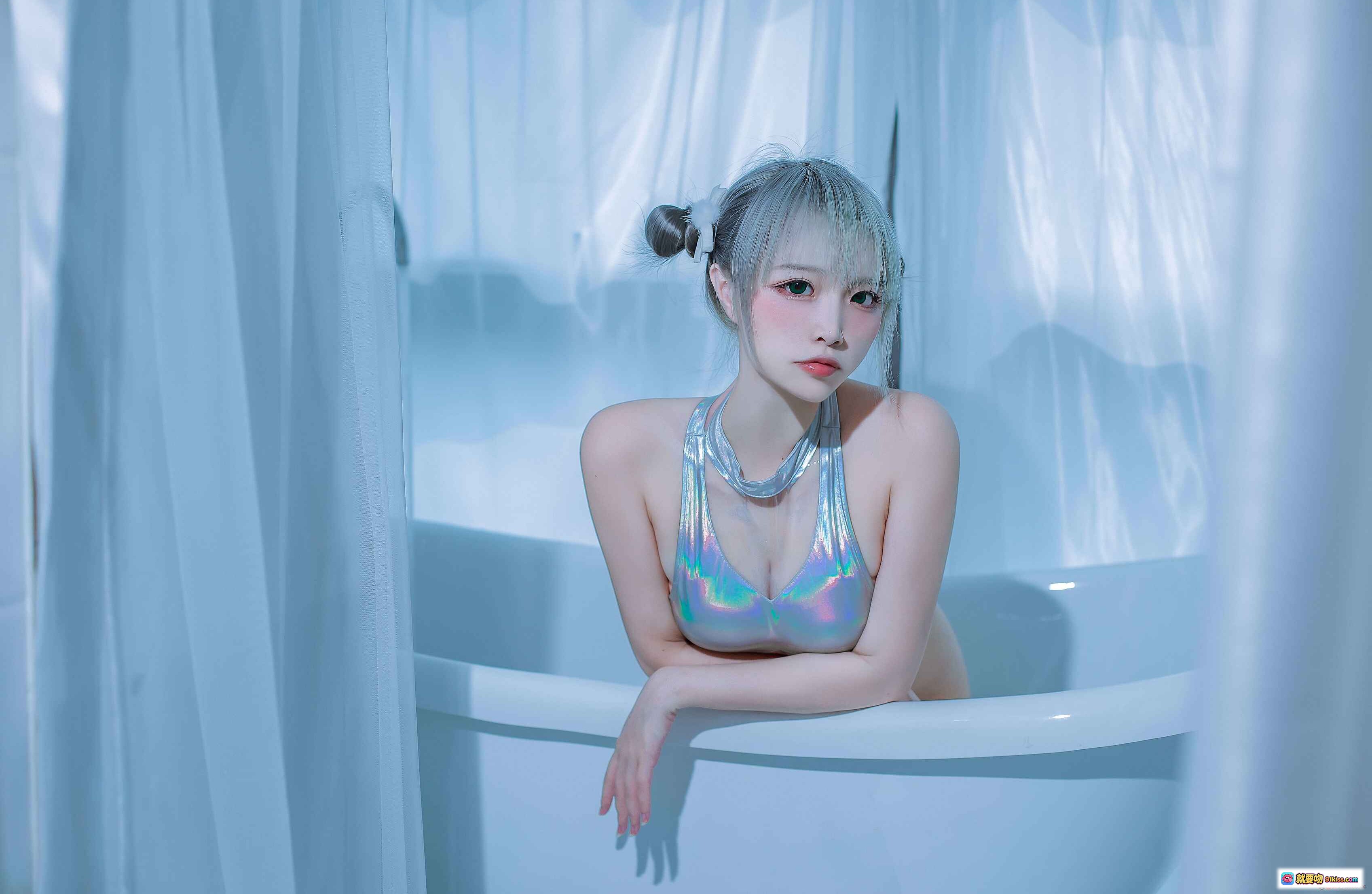 图片[3] - 二佐Nisa NO.090 私房魔鬼鱼写真｜银色镭射泳衣浴缸湿身诱惑｜高清30P性感美图 - 就要吻