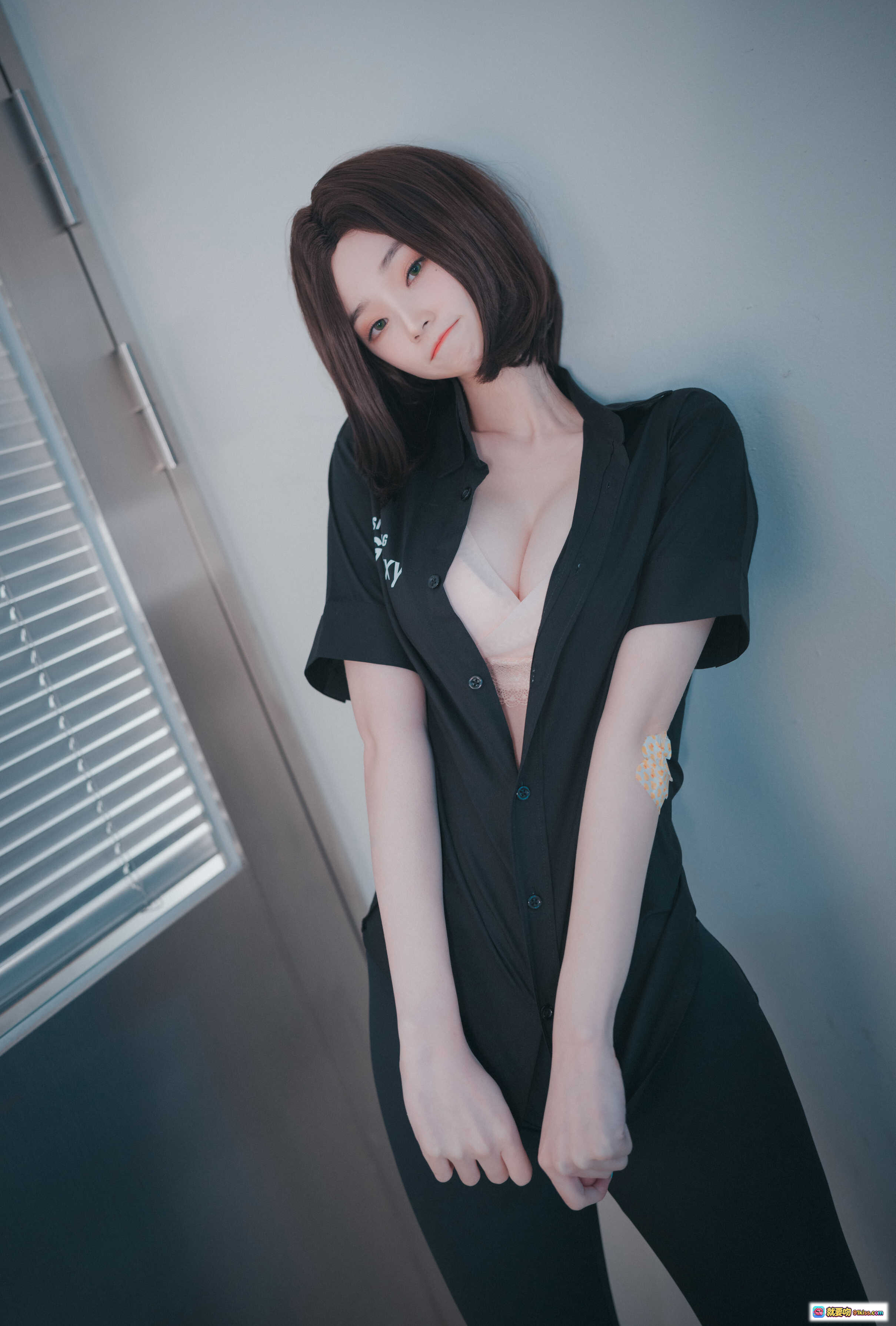 图片[6] - Bambi [DJAWA] Hi Sam 黑衬衫性感写真 短发美臀黑丝诱惑 时尚私房摄影大片 - 就要吻