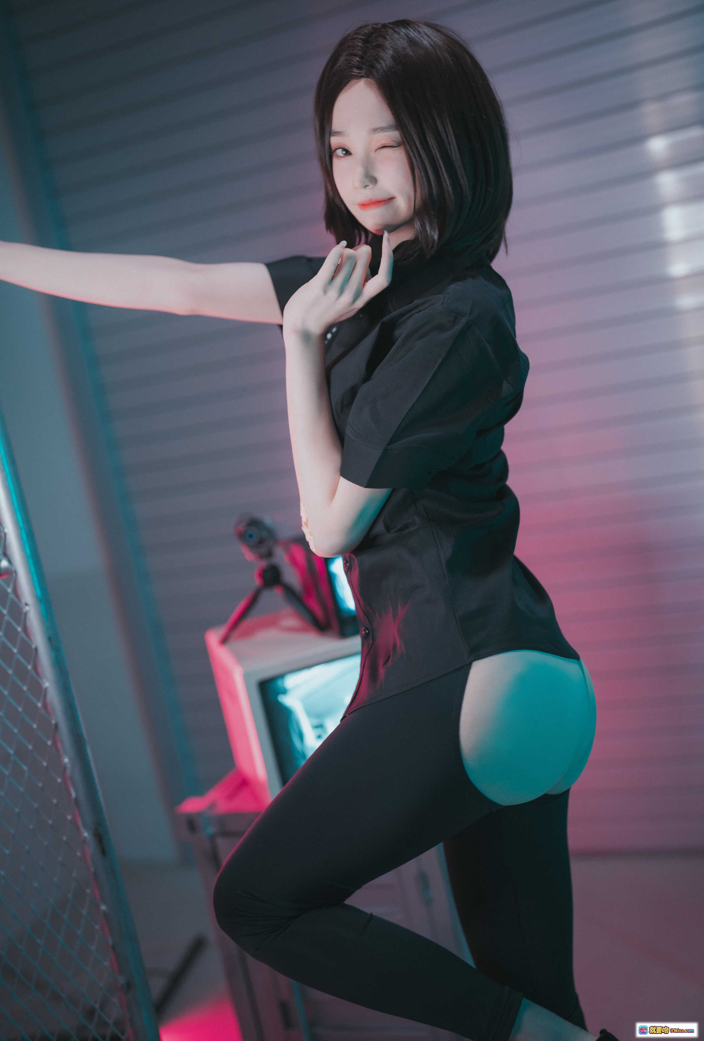 图片[8] - Bambi [DJAWA] Hi Sam 黑衬衫性感写真 短发美臀黑丝诱惑 时尚私房摄影大片 - 就要吻