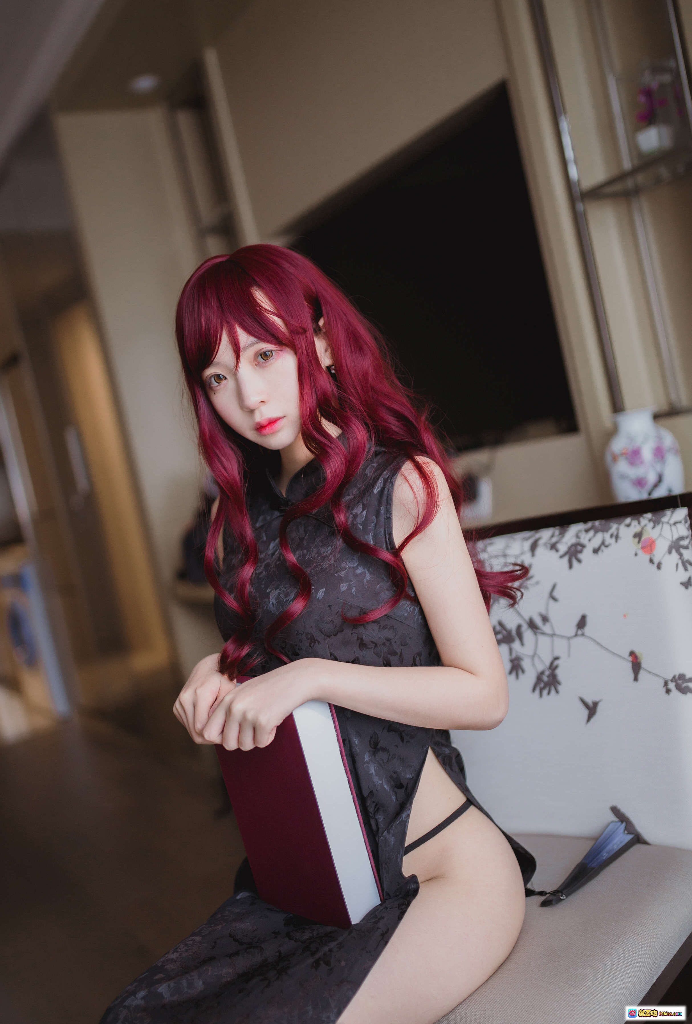 图片[6] - 疯猫ss NO.064 旗袍写真 红发美女 黑丝美腿 性感私房 室内窗边拍摄 31P高清图集 - 就要吻