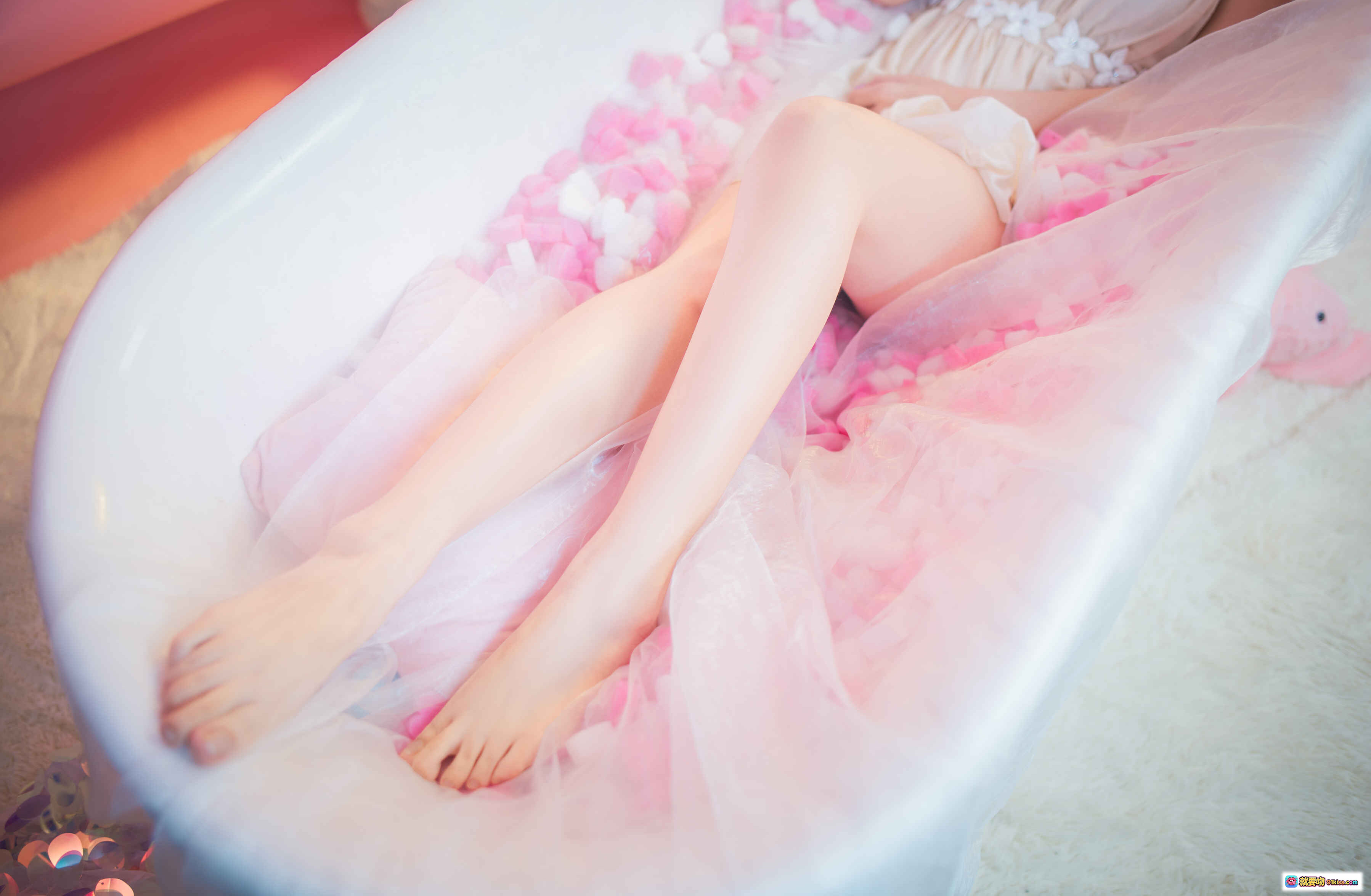 图片[10] - 二佐Nisa NO.059 浴缸写真 甜美少女 白纱裙 粉色系 柔光美腿 15P高清图集 - 就要吻