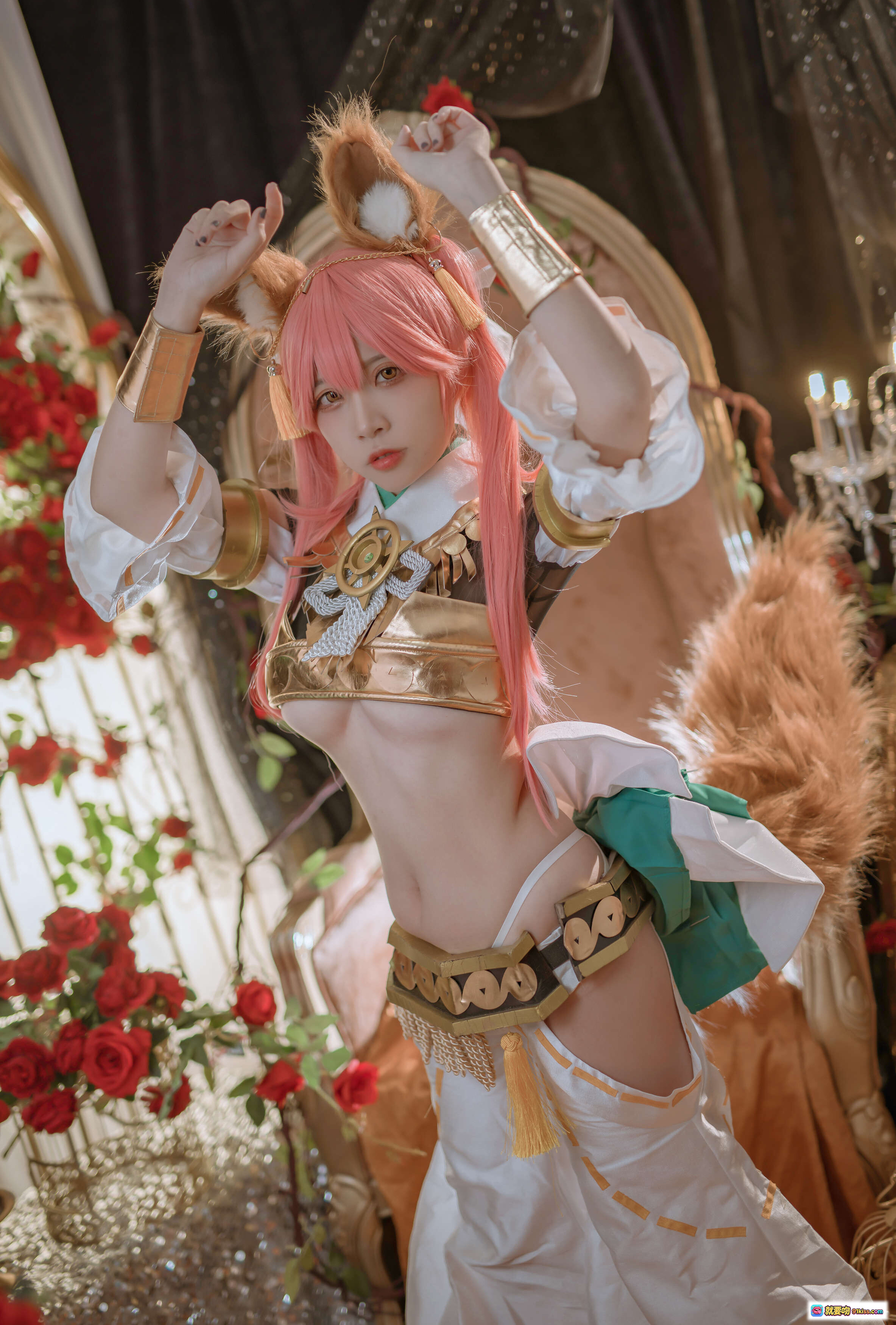 图片[4] - 二佐Nisa玉藻前神话礼装Cosplay写真｜粉发狐耳华丽和风造型｜精致金饰白裙日系美少女角色扮演 - 就要吻