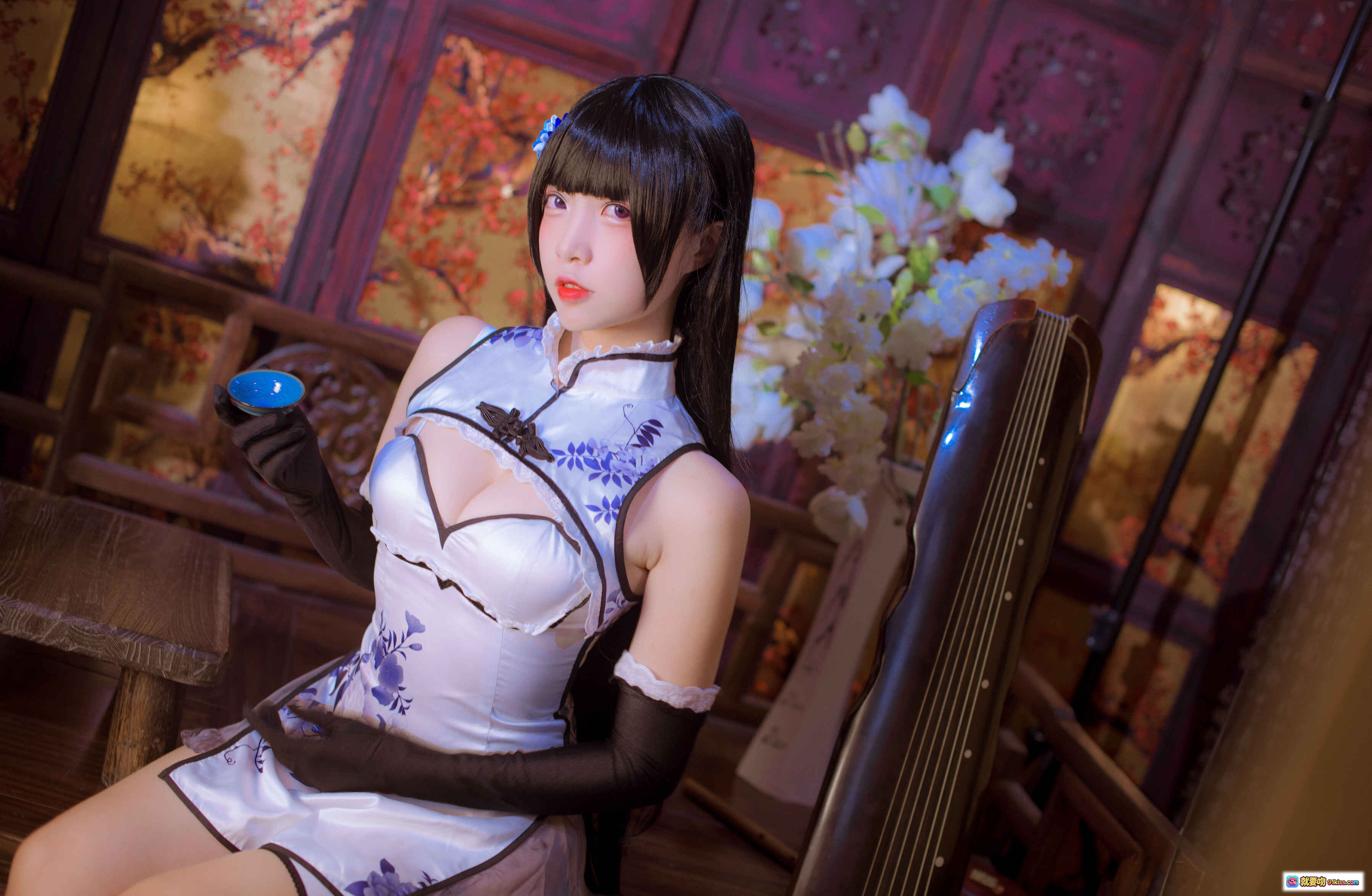 图片[3] - 二佐Nisa NO.022 瓶儿 Cosplay 旗袍写真 白色青花瓷风 修身镂空设计 黑手套古典美 20P高清图集 - 就要吻