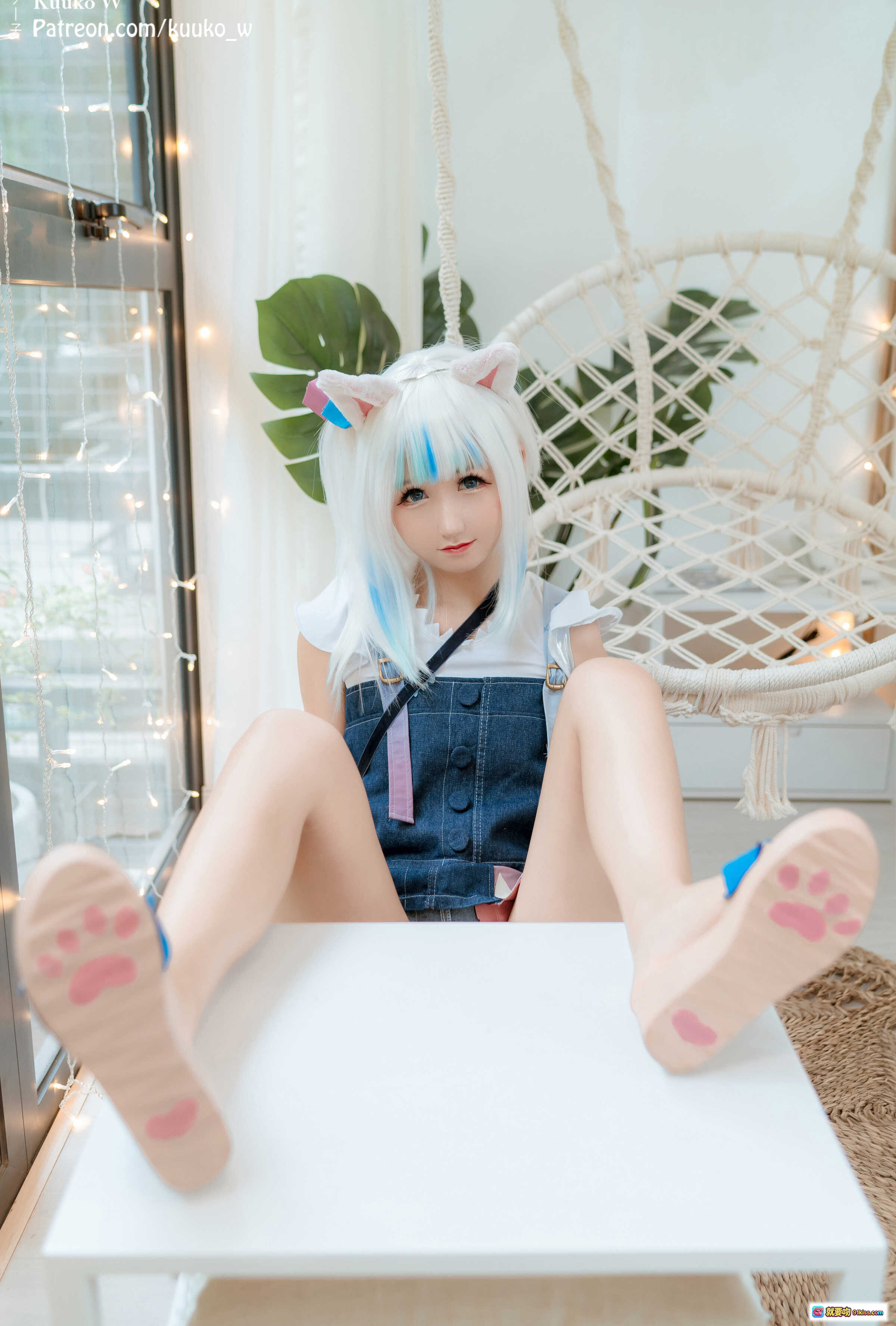 图片[7] - 越南妹KuukoW NO.057 Cosplay Freeset Gura 猫耳蓝发少女床上写真 甜美可爱居家风 - 就要吻