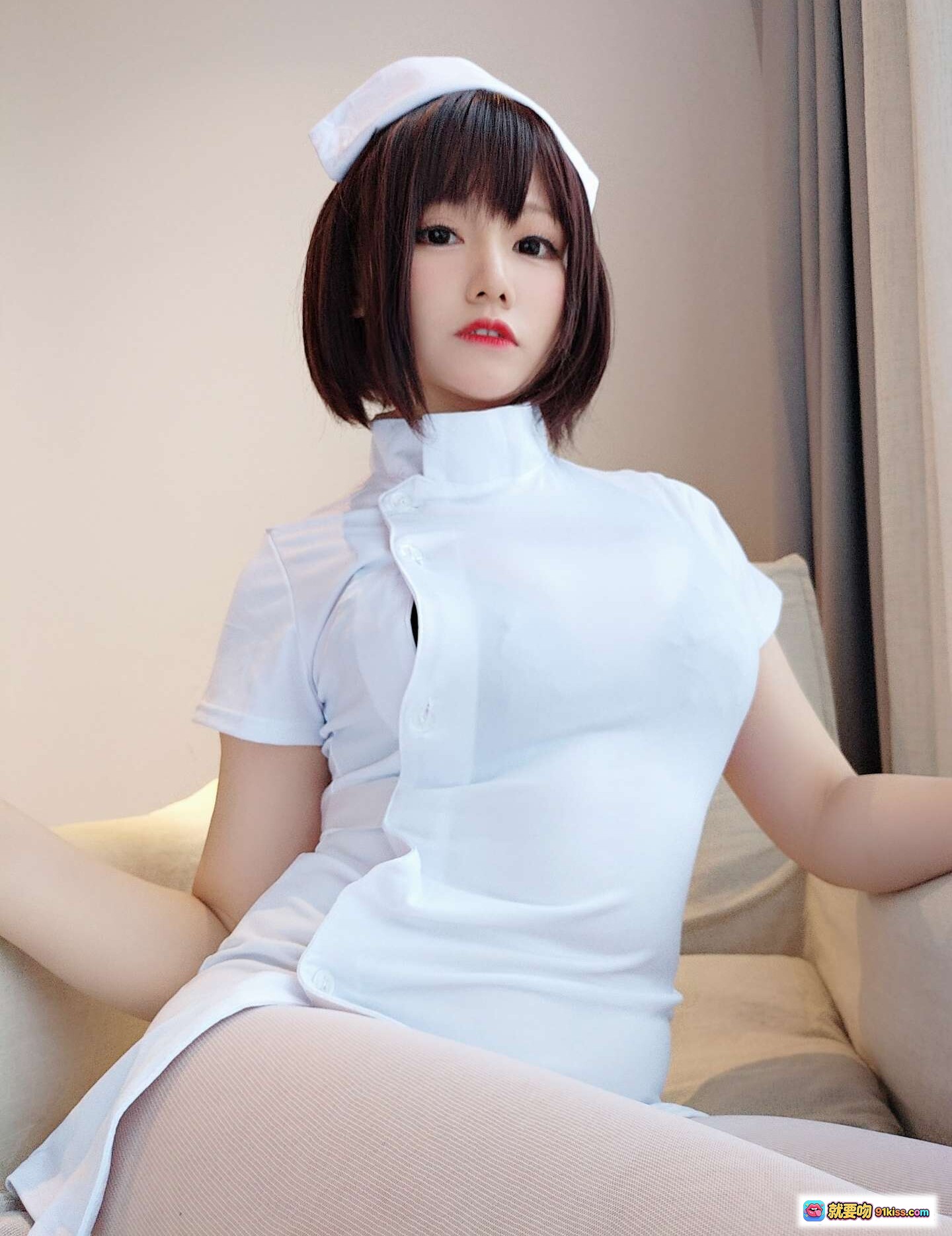 图片[5] - Nyako喵子NO.022护士装自拍写真 甜美短发白丝制服少女室内坐姿高清图集 - 就要吻