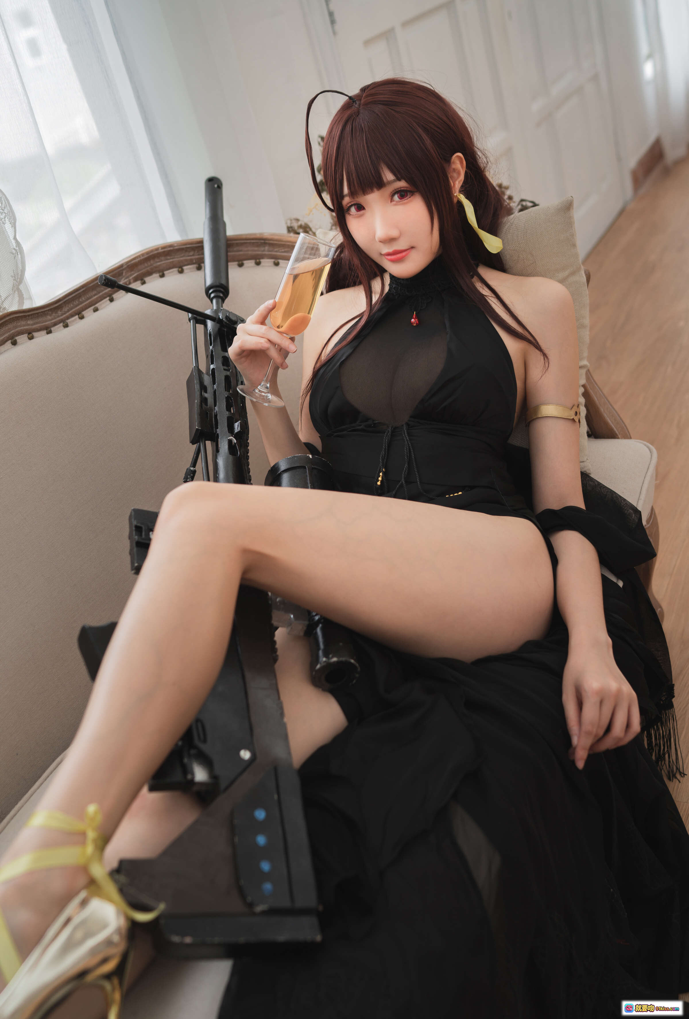 图片[5] - 瓜希酱NO.007 DSR黑裙美腿高跟写真 16P75MB室内沙发场景优雅性感私房照 - 就要吻