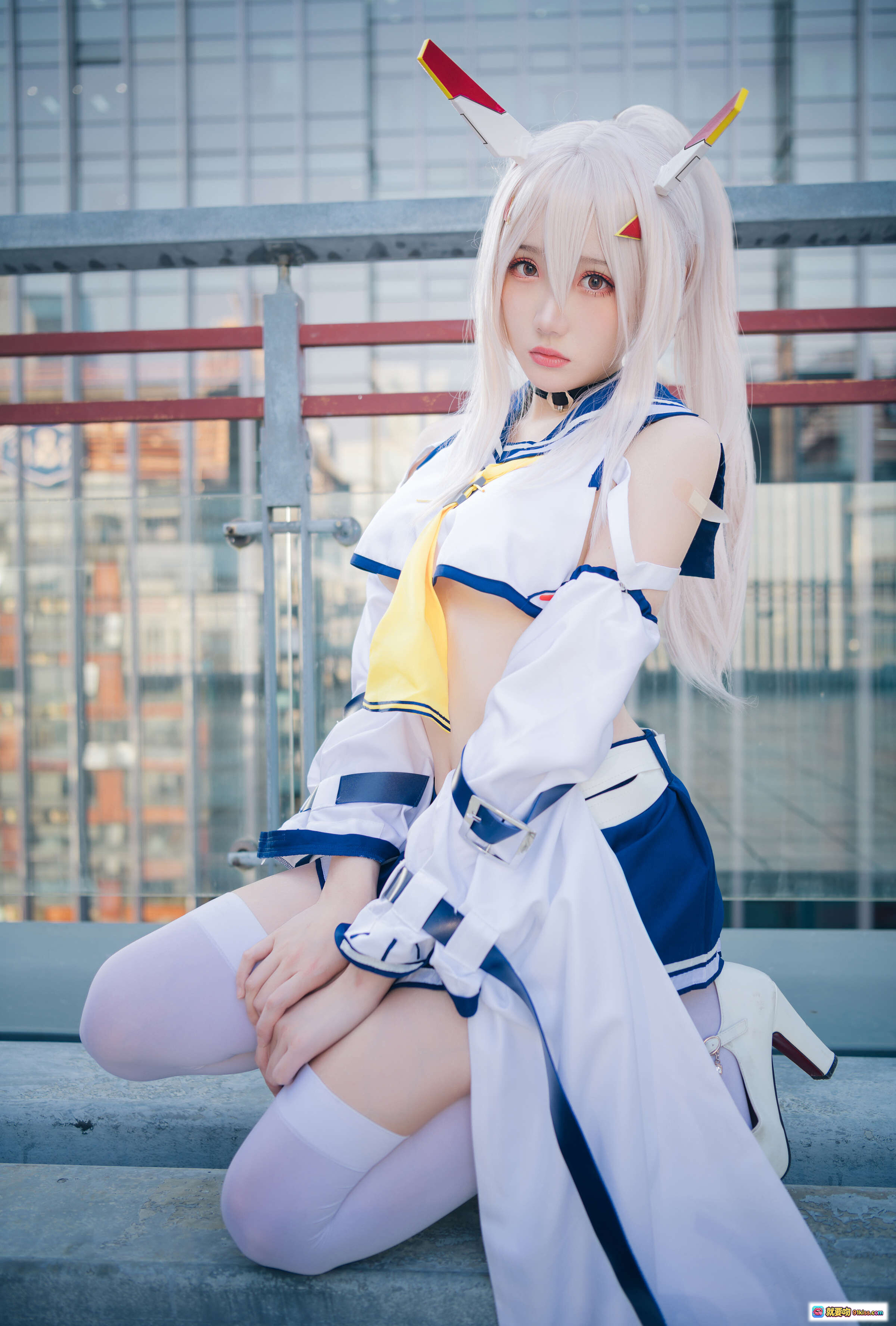 图片[10] - 瓜希酱NO.023绫波cosplay写真 | 白发蓝裙水手服少女 | 城市天台外景 | 20P高清图集 - 就要吻