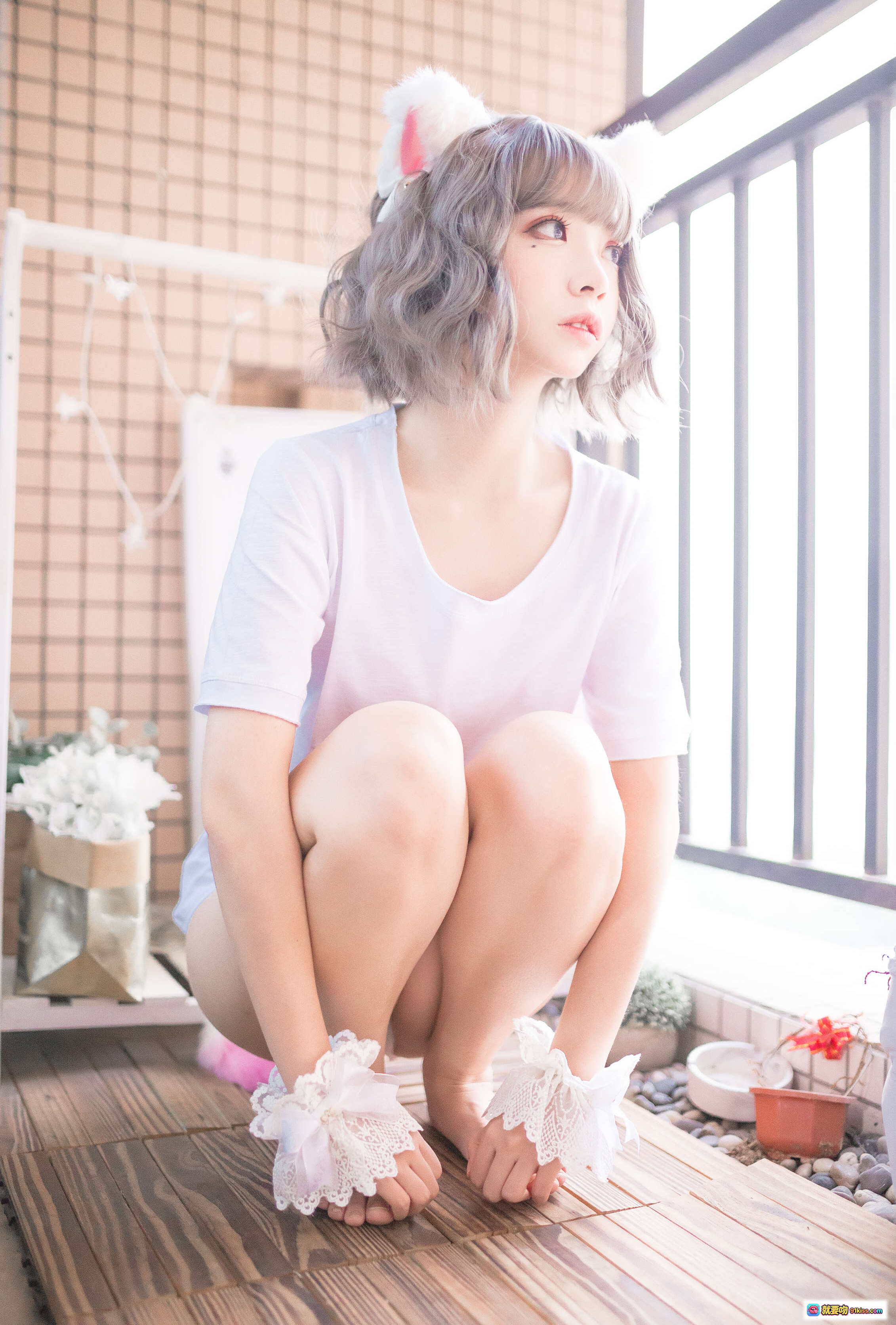 图片[1] - 疯猫ss NO.027 白猫写真集 30P少女萌系猫耳居家蹲姿蕾丝袜甜美风高清图集 - 就要吻