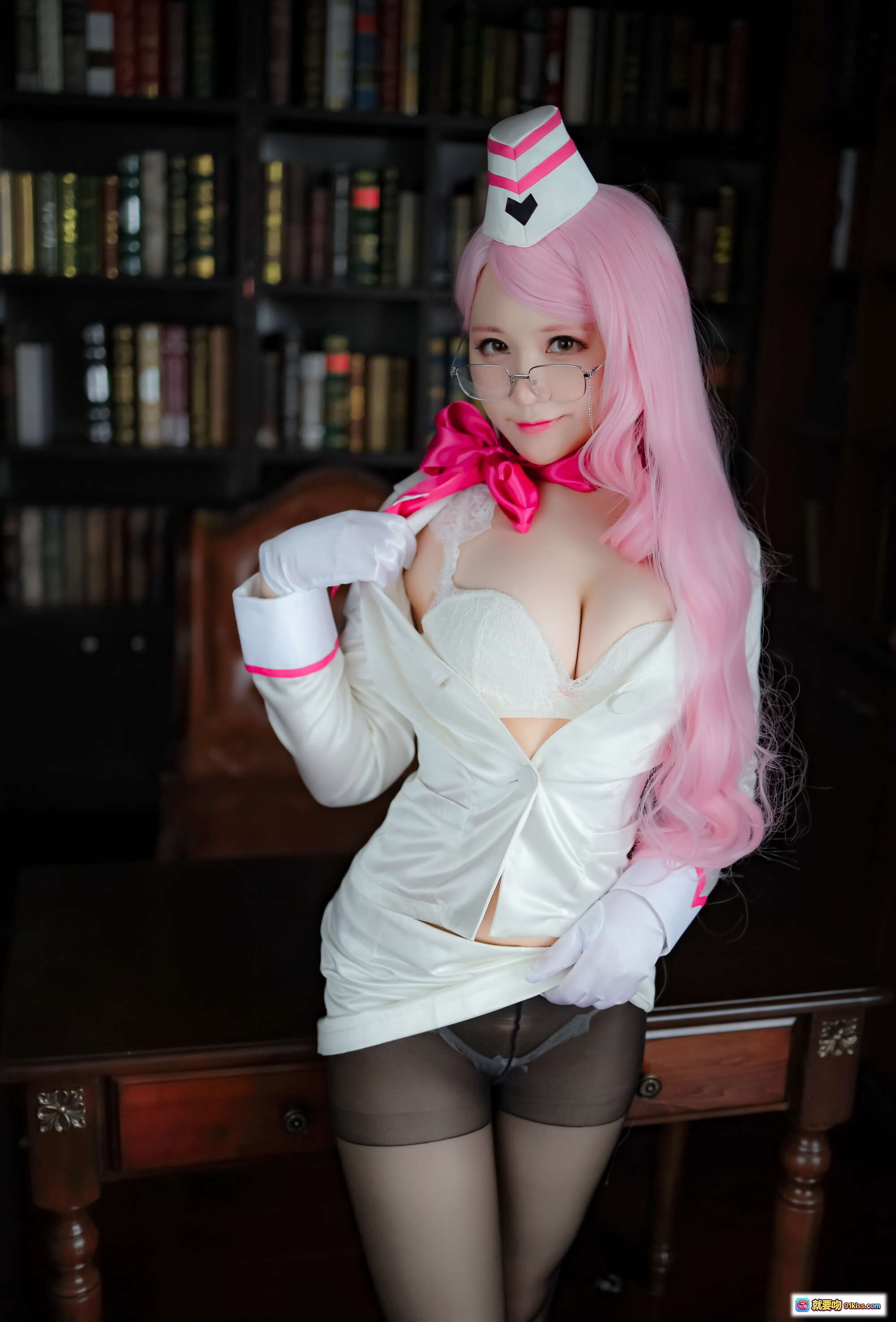 图片[6] - 疯猫ss NO.017 柯杨斯卡娅粉发护士装写真 35P高清美图 白裙黑丝眼镜少女图书馆场景 - 就要吻