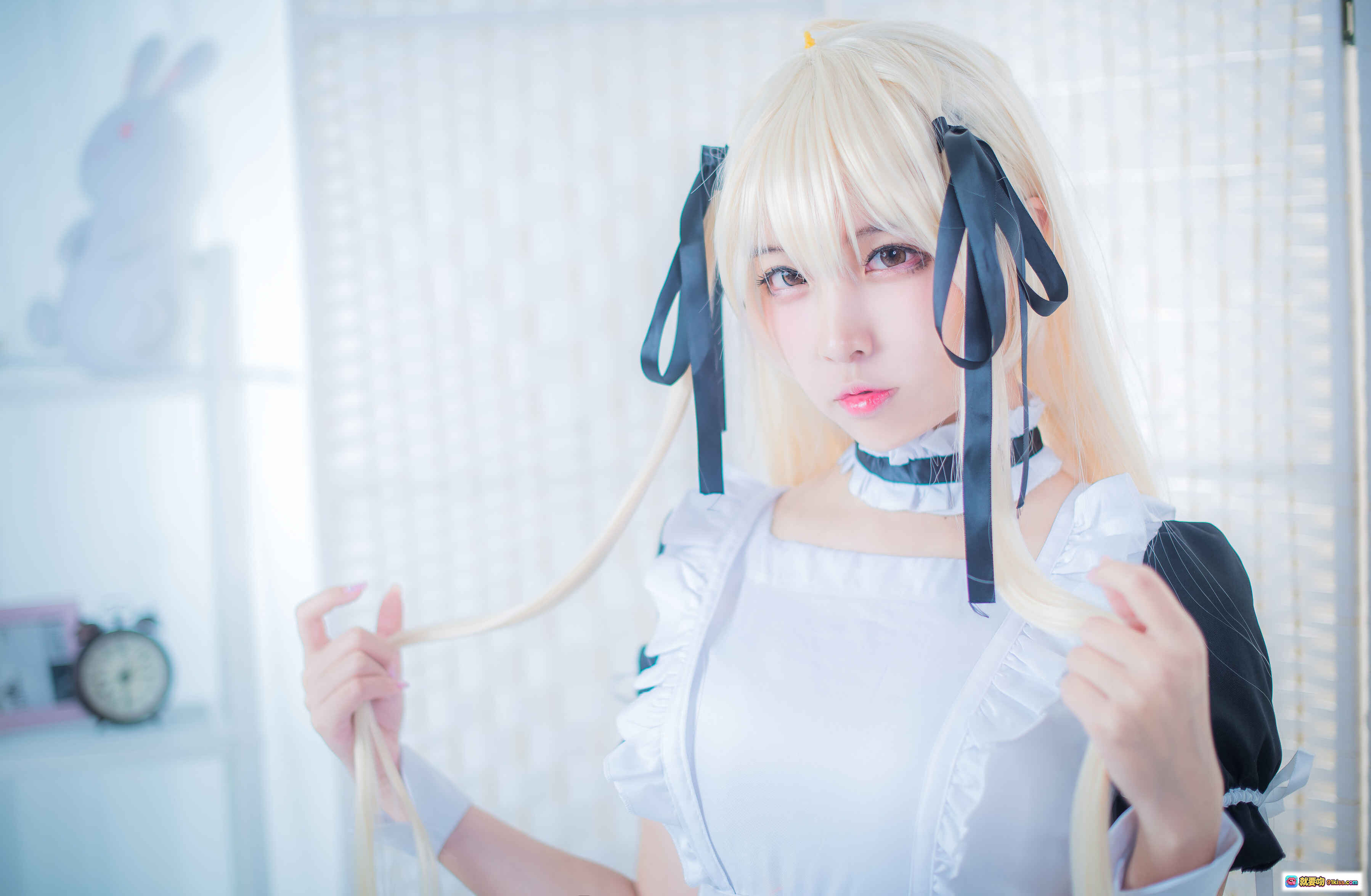 图片[4] - 二佐Nisa NO.049 穹妹女仆Cosplay写真 金发双马尾 黑白女仆装 萌系少女 柔光室内拍摄 21P高清图集 - 就要吻
