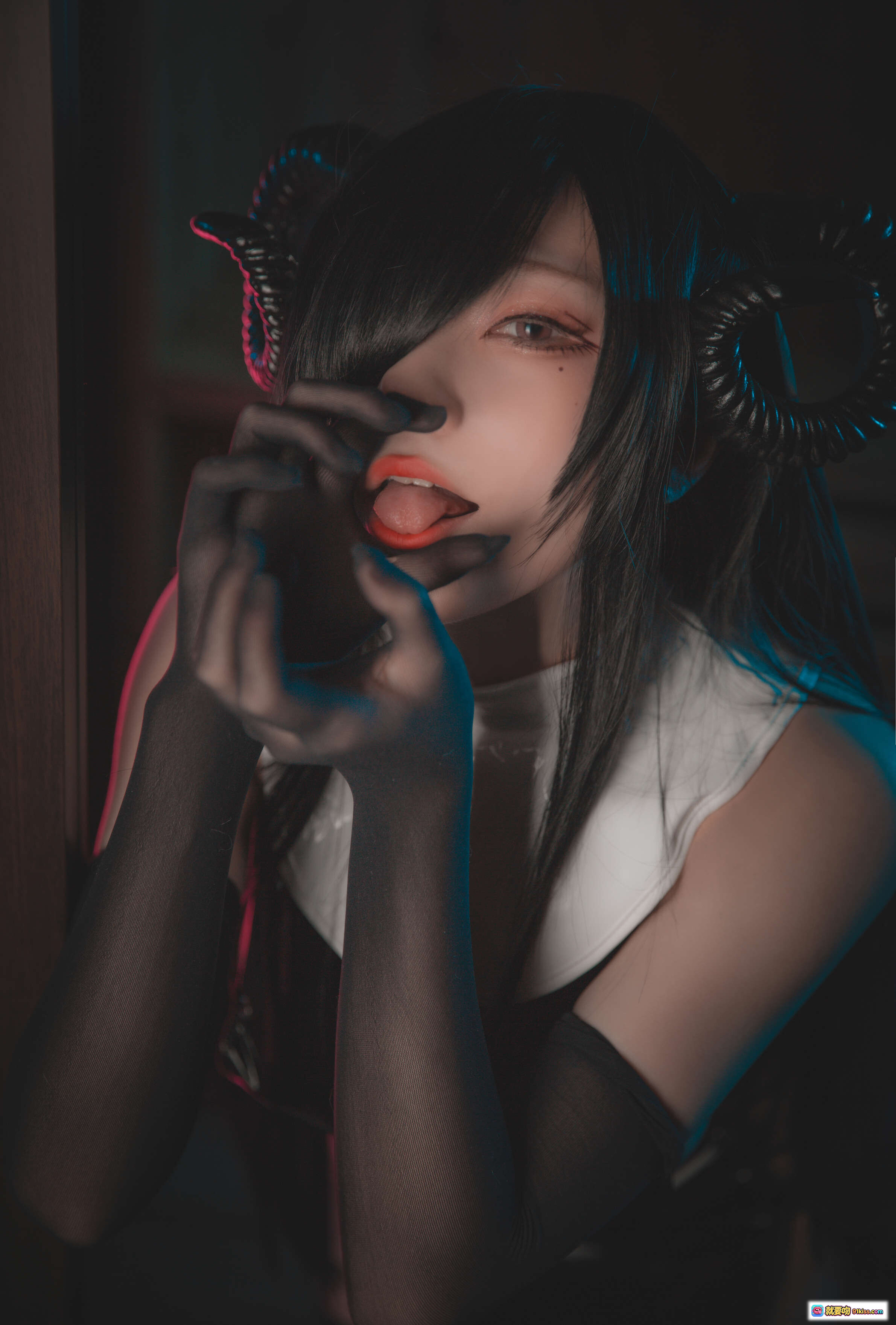 图片[10] - 起司块wii NO.019 魅魔修女写真 44P高清黑丝美臀诱惑 暗黑系性感Cosplay摄影集 - 就要吻