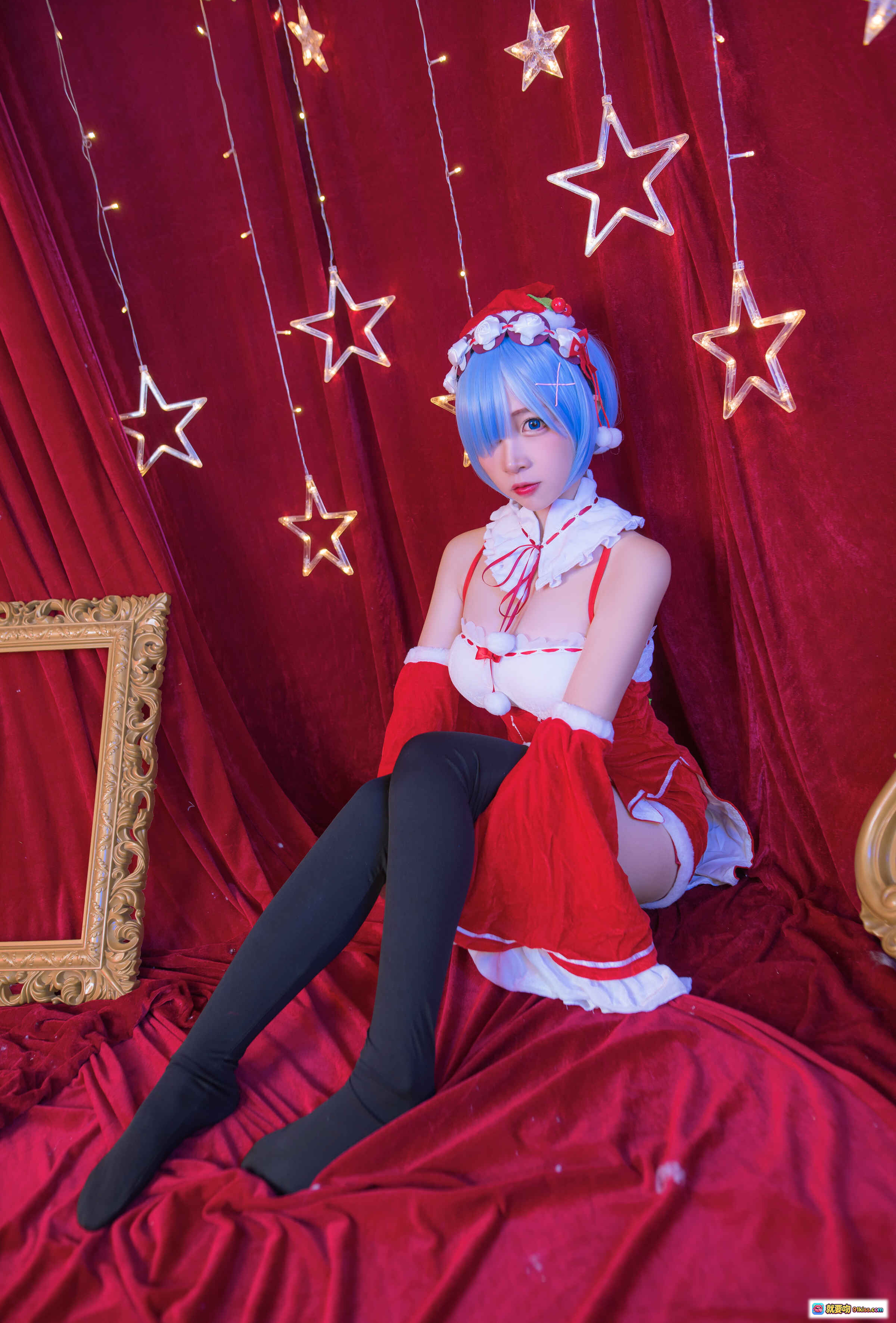 图片[5] - 二佐Nisa NO.035 雷姆圣诞写真 46P 288MB 黑丝过膝袜 红色绒布背景 圣诞女仆装 精美画框装饰 甜美性感风格 - 就要吻