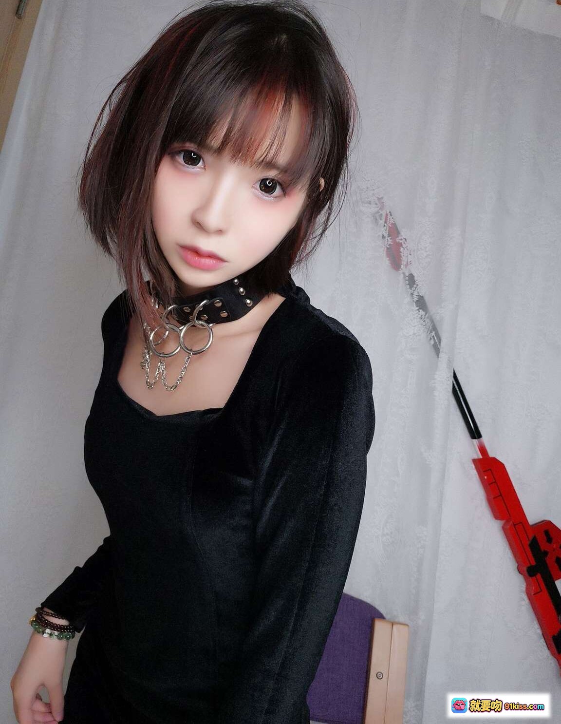 图片[6] - 疯猫ss NO.075 黑色紧身衣写真 24P高清美图 丝绒质感 金属项圈 女神短发私房照 - 就要吻