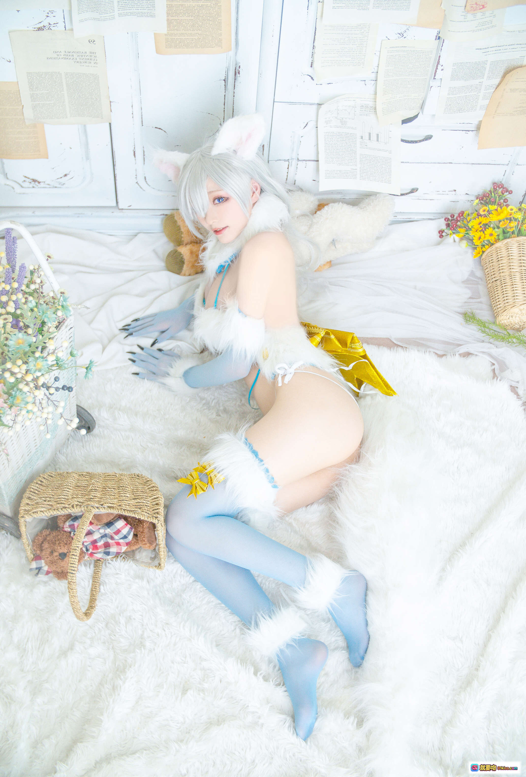 图片[5] - 起司块wii NO.023 皇女危险野兽cosplay 白发蓝瞳兔耳装 毛绒装饰 蓝色丝袜 甜美性感写真集 74P高清图包 - 就要吻