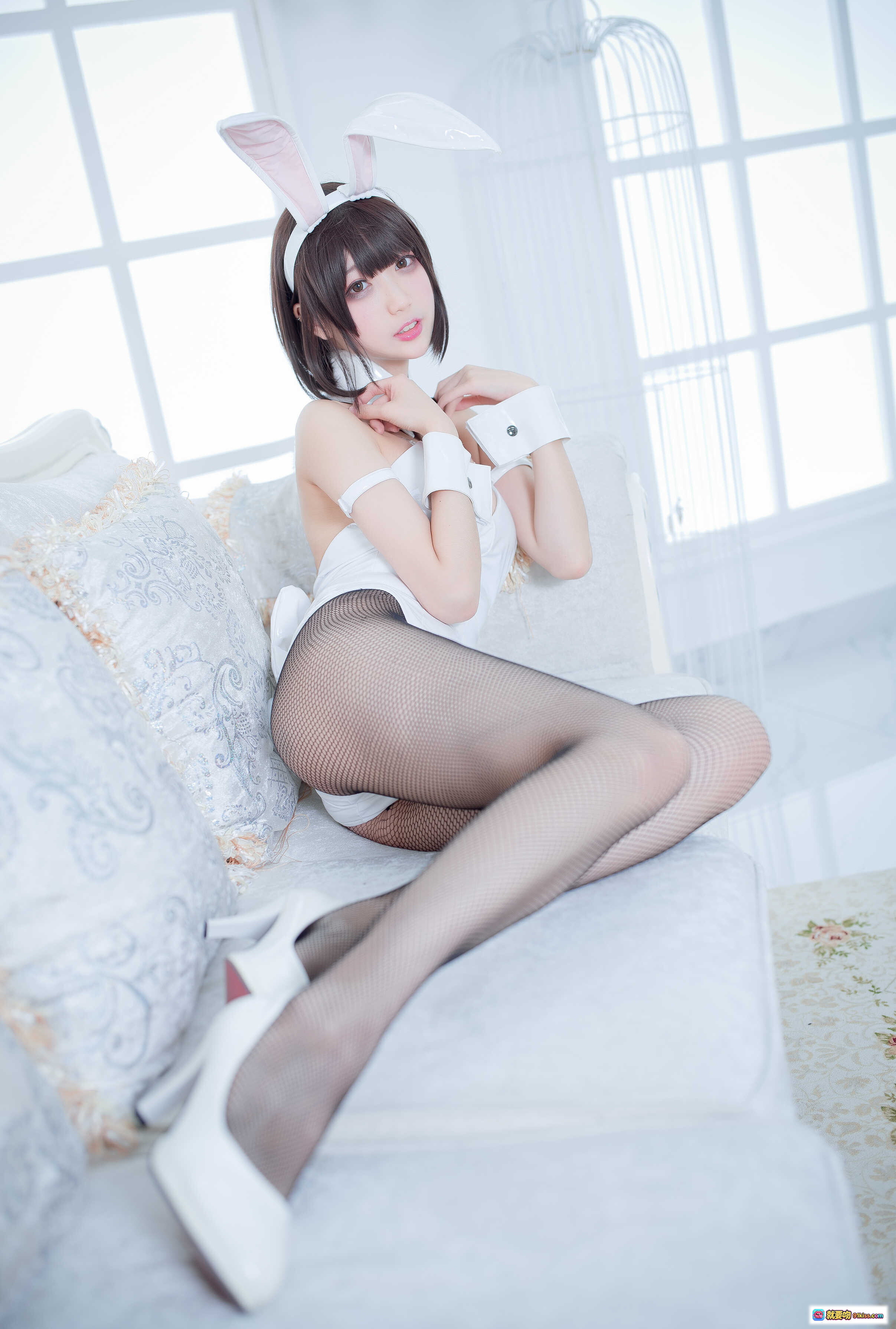 图片[8] - 周叽可爱兔兔NO.023加藤惠兔女郎写真 32P高清美图 白色兔耳制服+渔网袜性感萌系COSPLAY - 就要吻