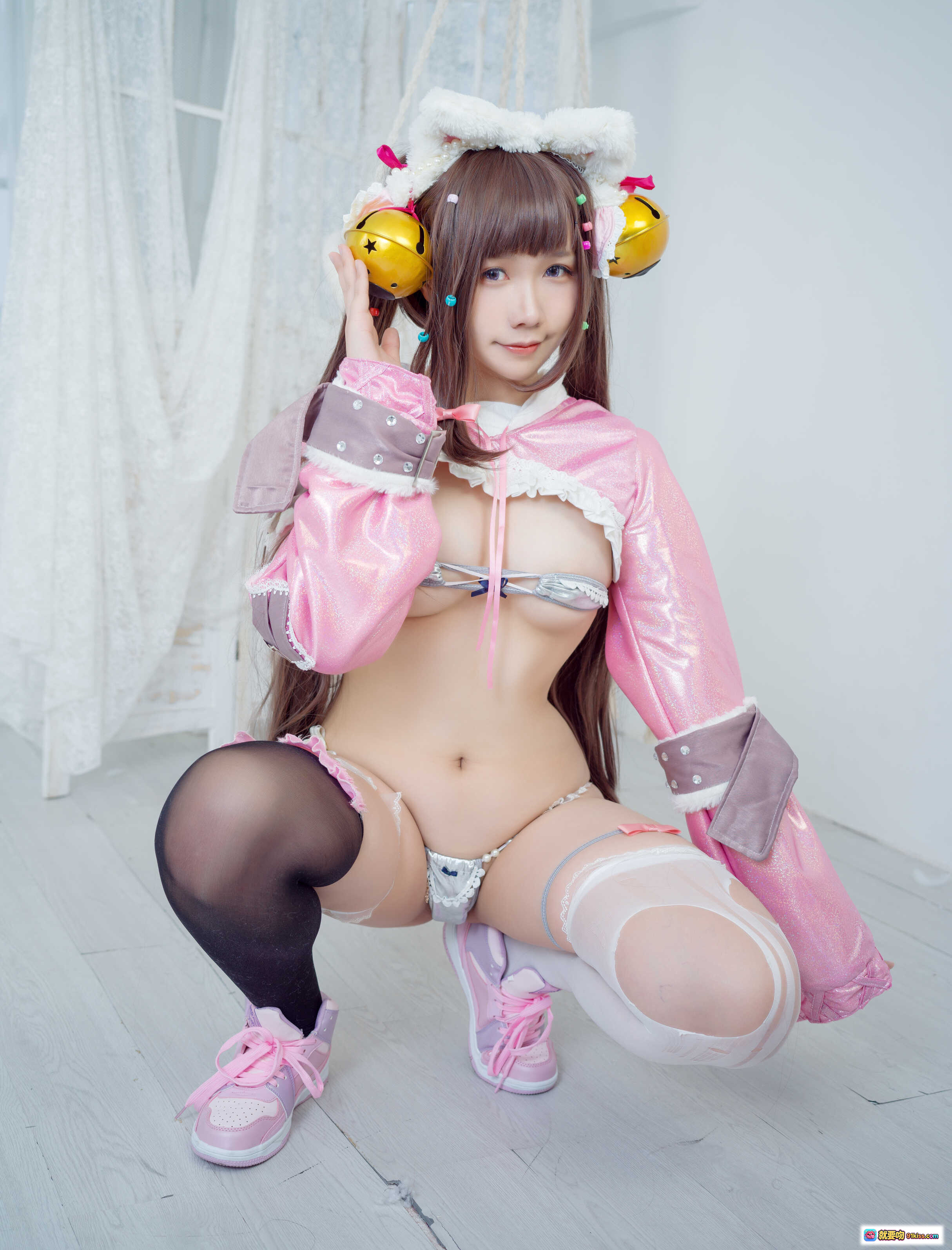 图片[9] - 麻花麻花酱NO.017天命之子帕克特Cosplay写真 甜美粉系女仆装 黄色铃铛发饰 双马尾造型 白丝黑袜蕾丝边 26P高清图集 - 就要吻