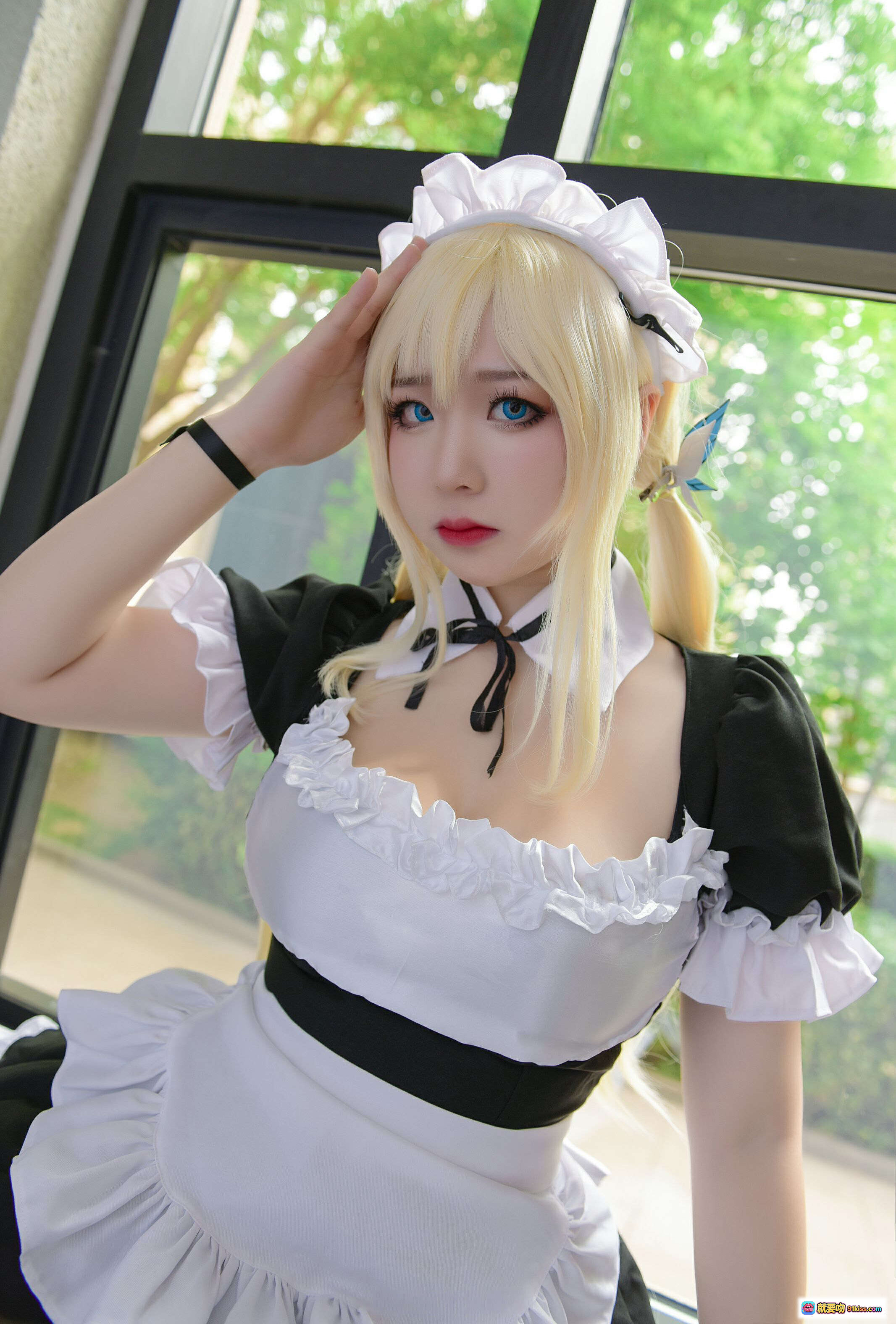 图片[5] - 皮皮奶NO.035柏崎星奈女仆装Cosplay写真 金发蓝瞳甜美少女 黑白蕾丝女仆裙 窗边光影氛围感 35P高清图集 - 就要吻