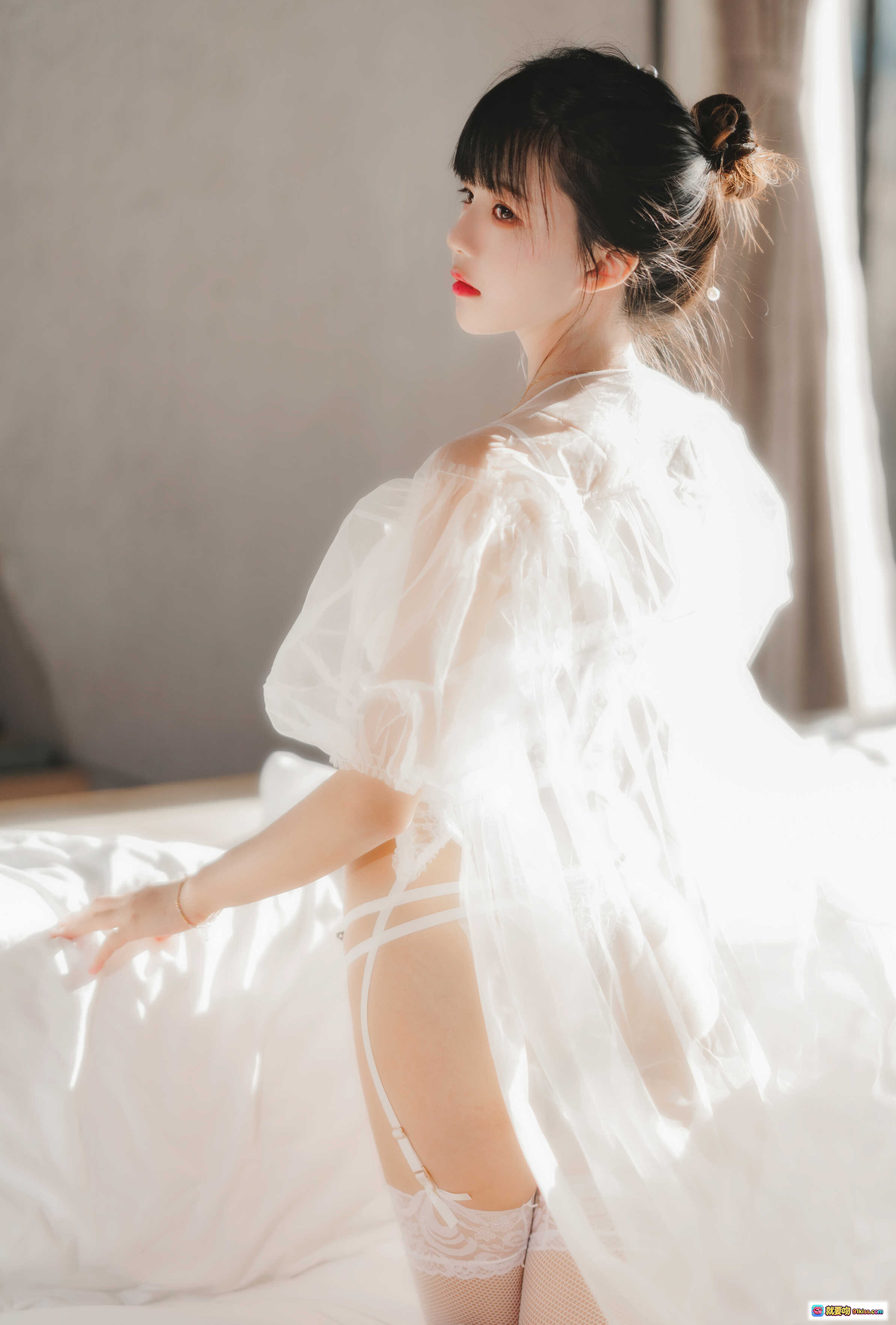 图片[9] - 桜桃喵095白纱糖写真集｜蕾丝内衣+渔网袜+柔光床照｜甜美性感私房摄影69P - 就要吻