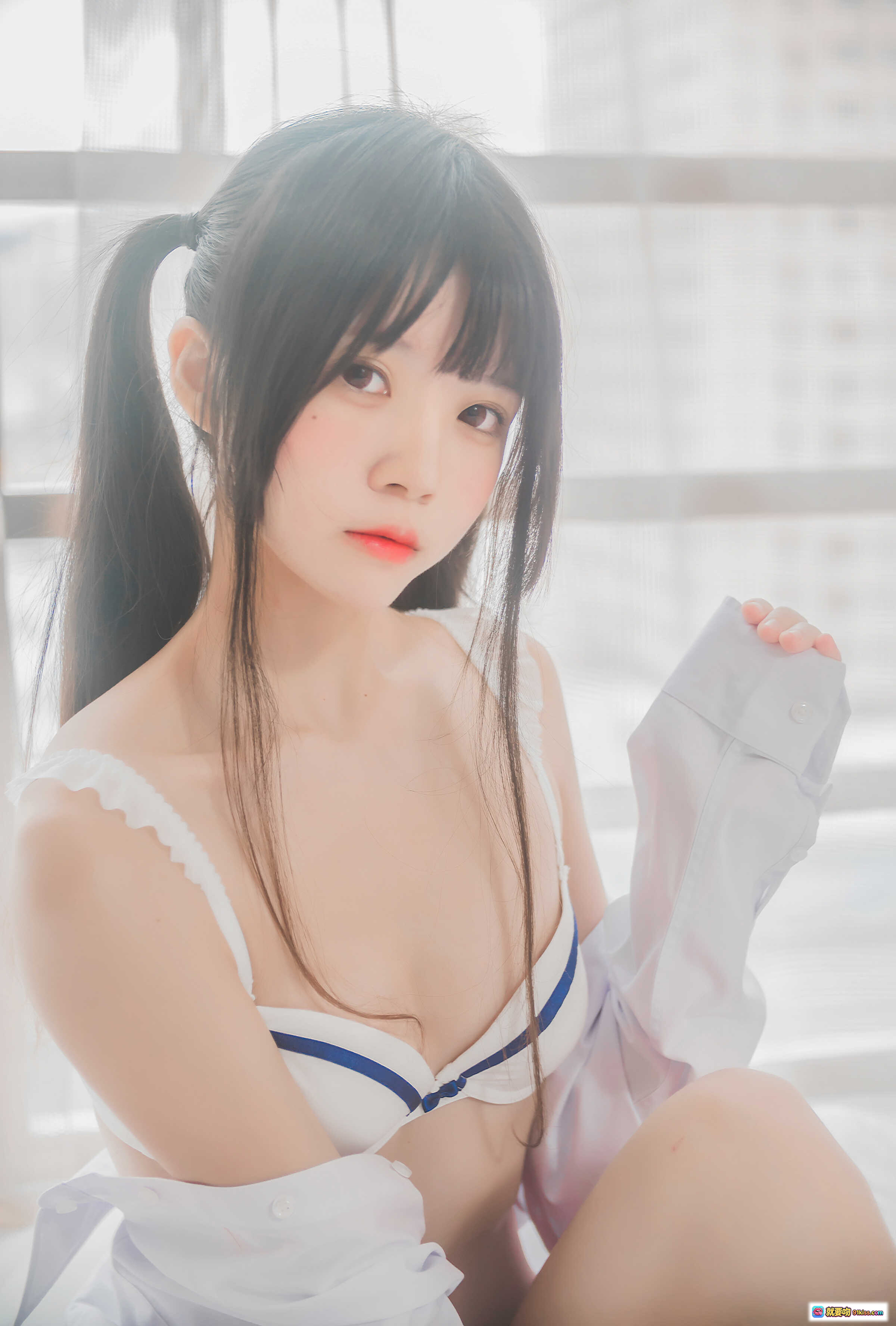 图片[1] - 桜桃喵002白衬衫双马尾写真｜清纯少女风｜日系甜美穿搭｜47P高清图集 - 就要吻