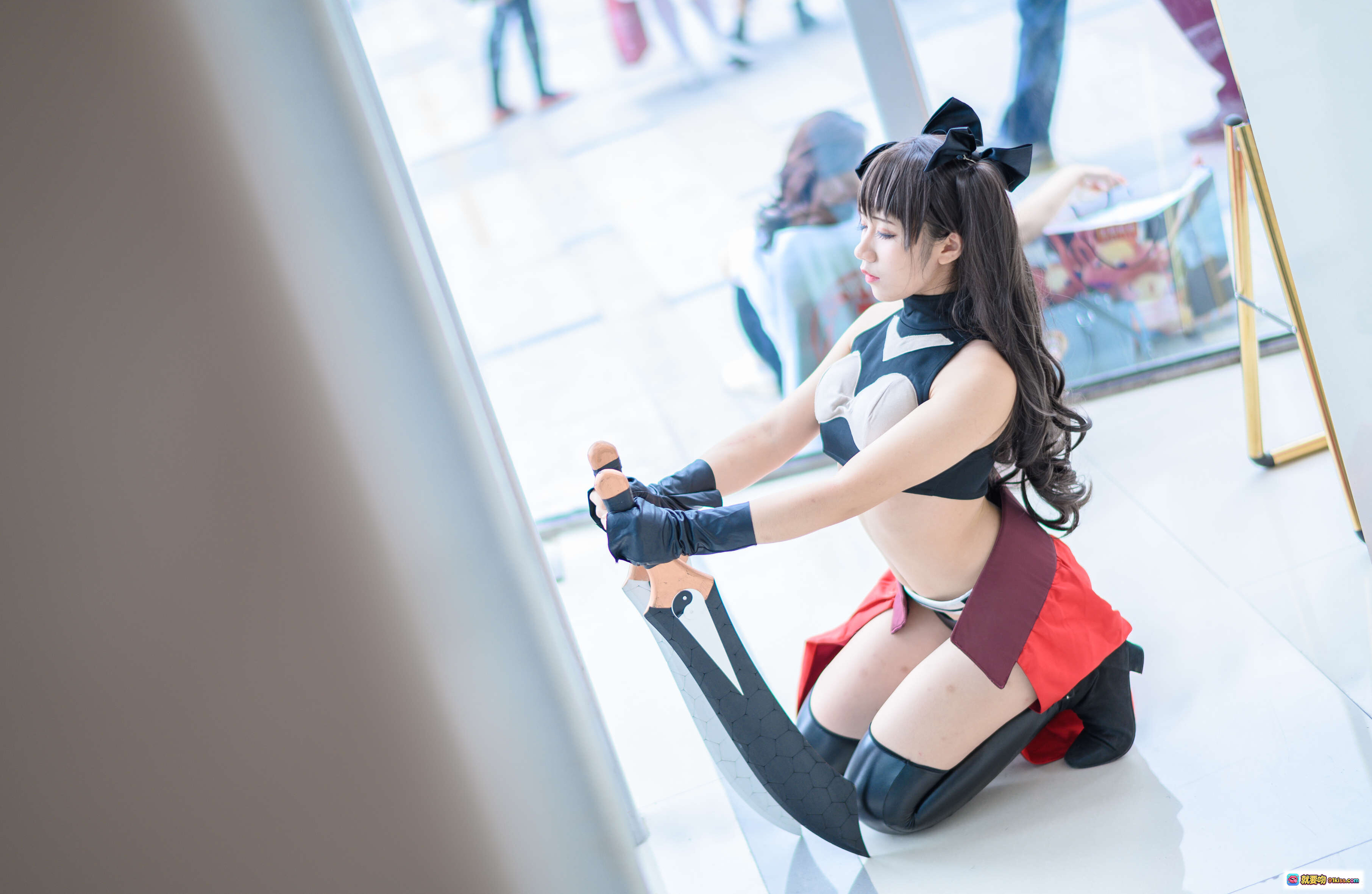 图片[4] - 九曲Jean NO.039 萤火虫场照 Cosplay 美女 黑发双马尾 战斗装束 手持武器 二次元动漫角色扮演 高清写真集 - 就要吻