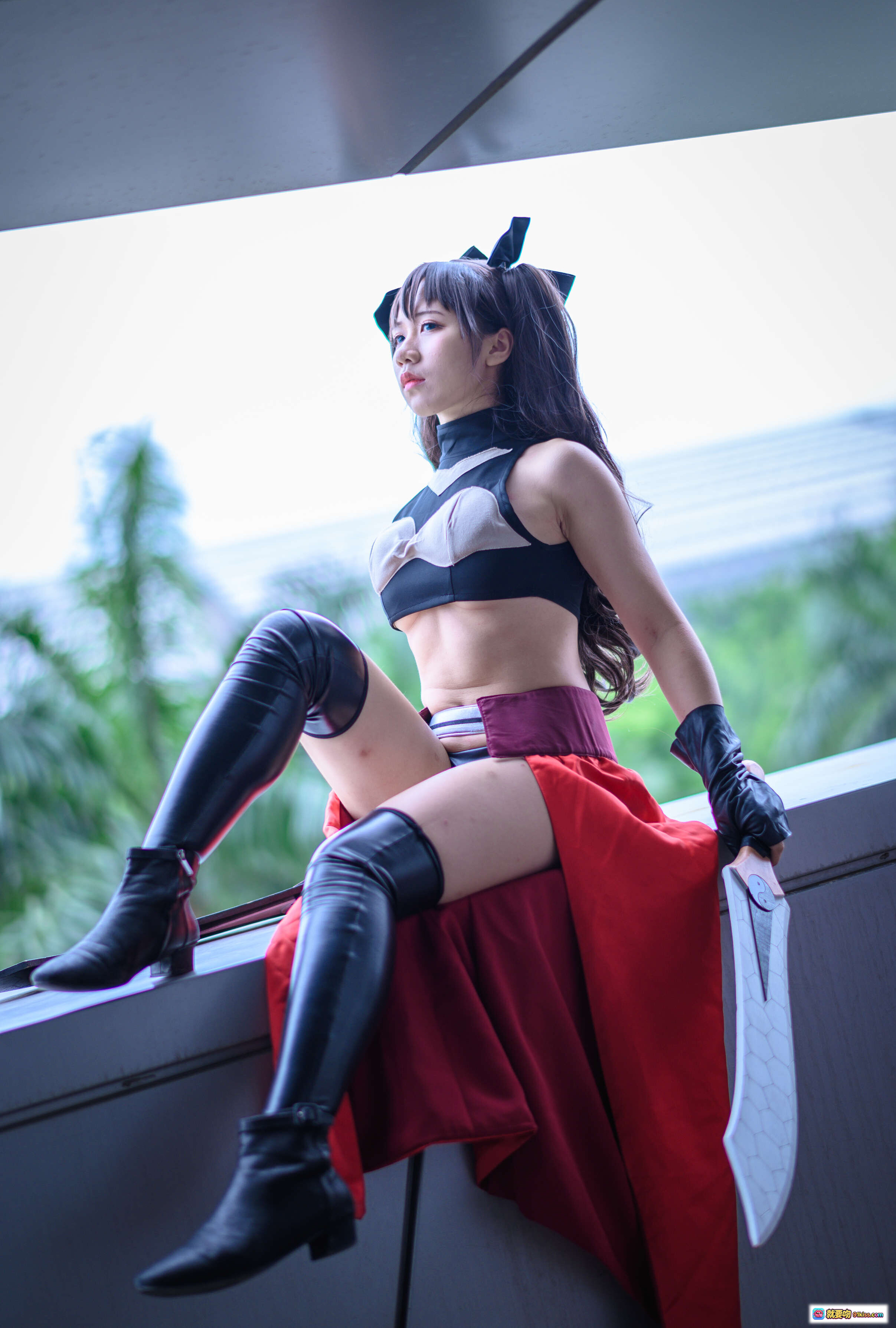 图片[2] - 九曲Jean NO.039 萤火虫场照 Cosplay 美女 黑发双马尾 战斗装束 手持武器 二次元动漫角色扮演 高清写真集 - 就要吻