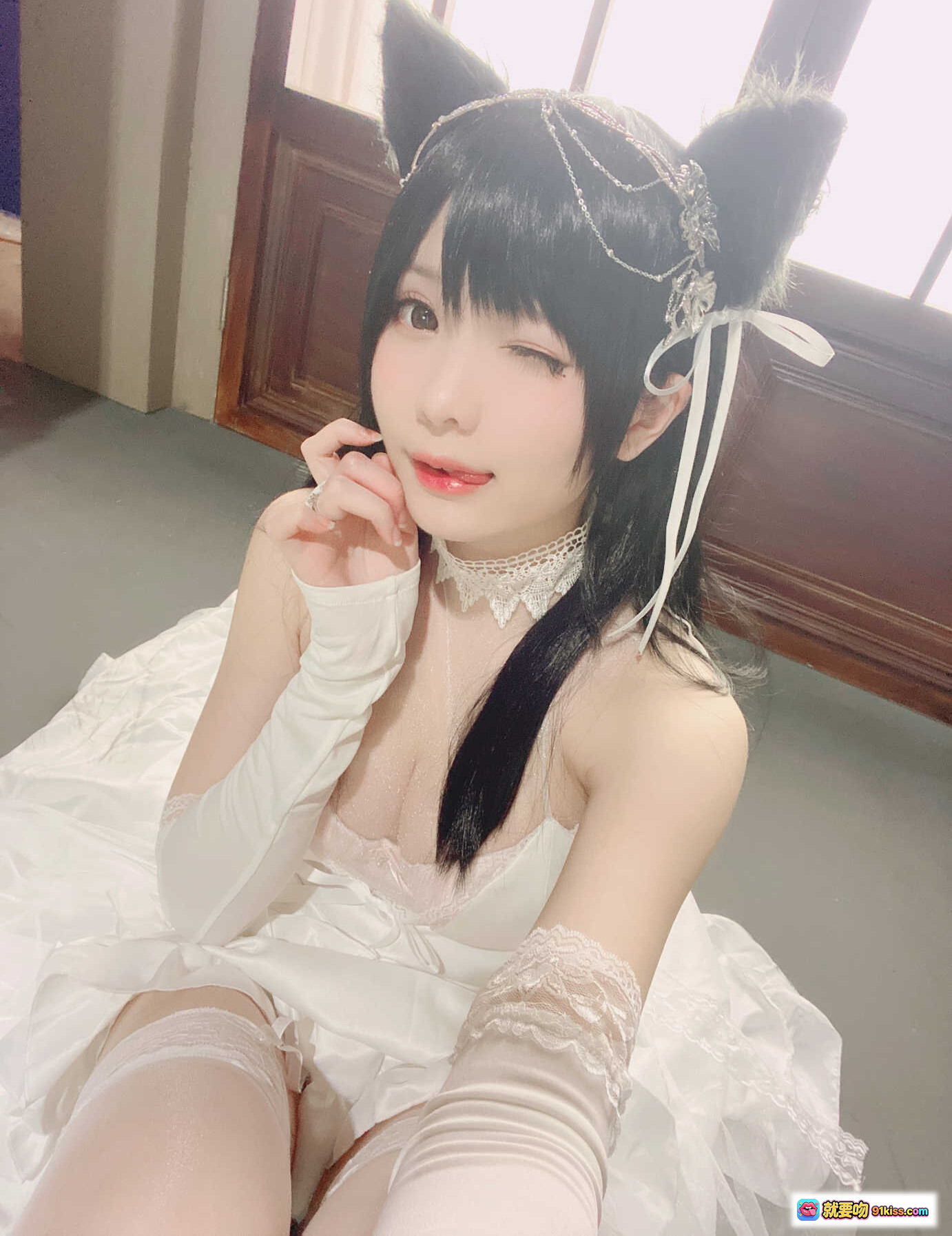 图片[6] - 霜月Shimo NO.032 爱宕 Cosplay 白色蕾丝婚纱猫耳写真 优雅坐姿高跟美腿 21P高清图集 - 就要吻