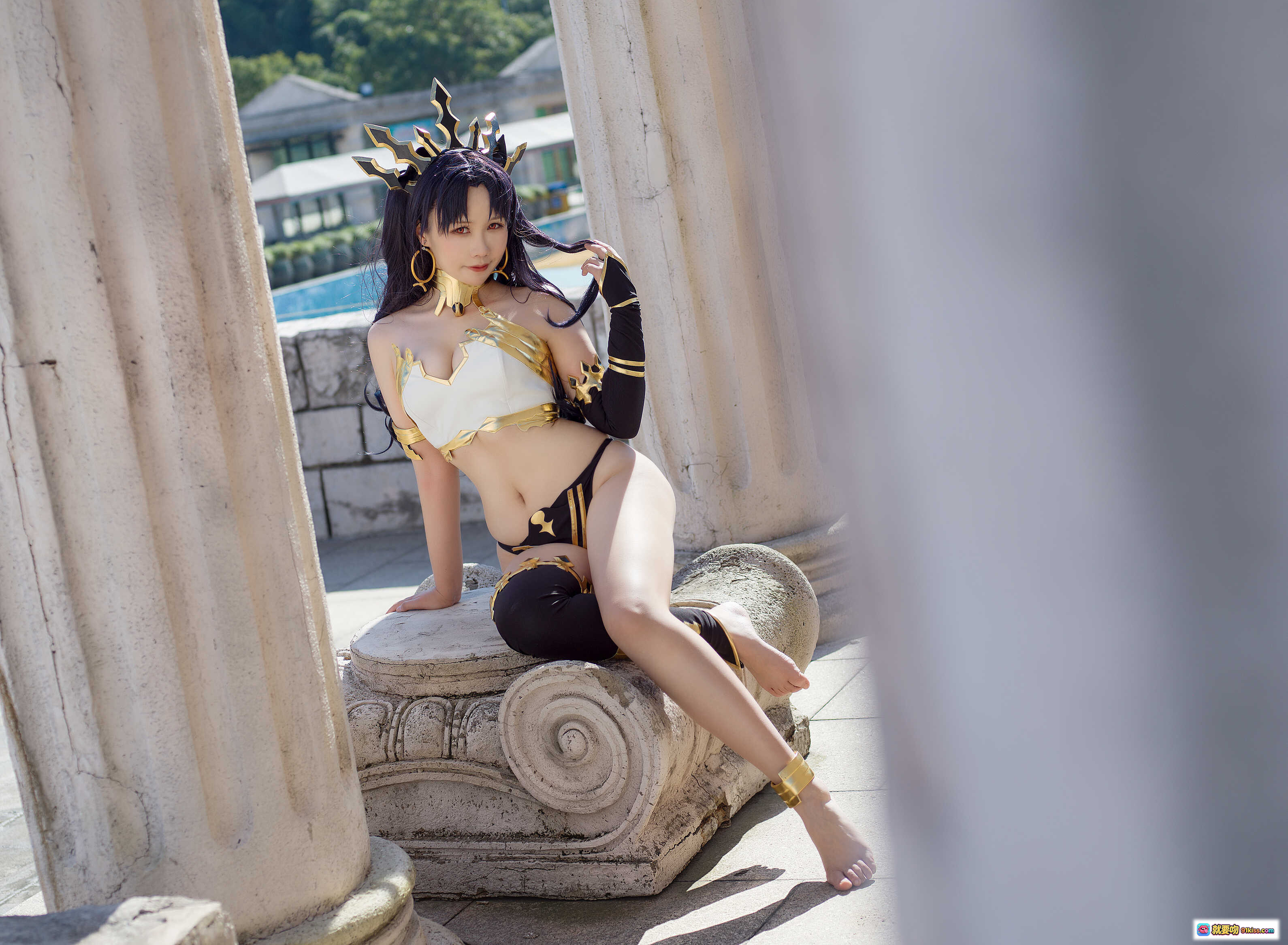 图片[4] - 麻花酱NO.008伊什塔尔COS写真｜古风神殿场景｜金黑配色华丽服饰｜精致头饰与腰饰｜性感比基尼造型｜高清31P摄影集 - 就要吻