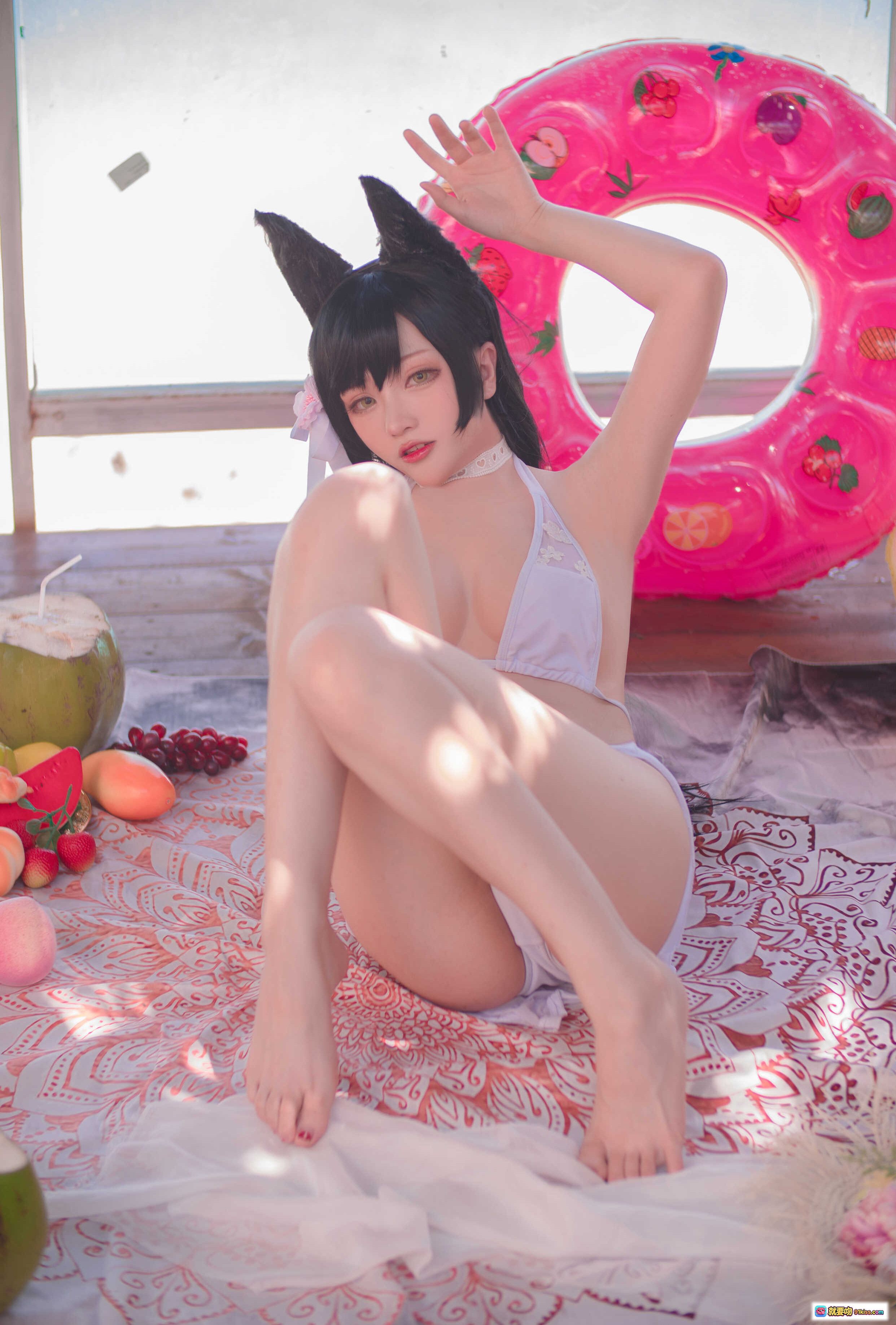 图片[4] - 起司块wii NO.017 爱宕泳装COS写真 42P高清图集 白色比基尼猫耳少女 椰子水果泳圈沙滩风 精美私房摄影 - 就要吻