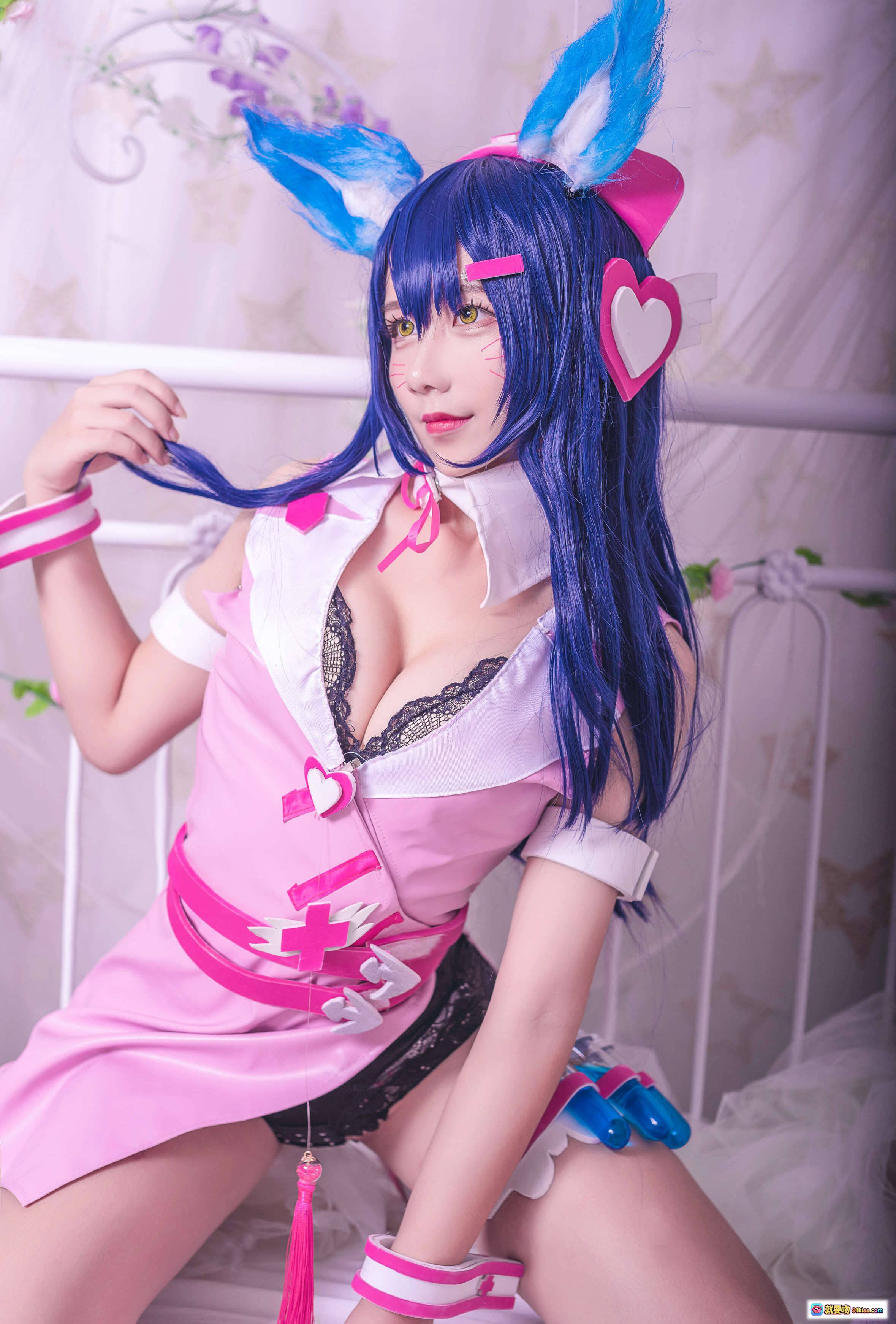 图片[7] - 九曲Jean NO.009 阿狸护士服cosplay写真 16P高清图集 粉色蕾丝黑边性感护士装 蓝发美少女私房摄影 - 就要吻