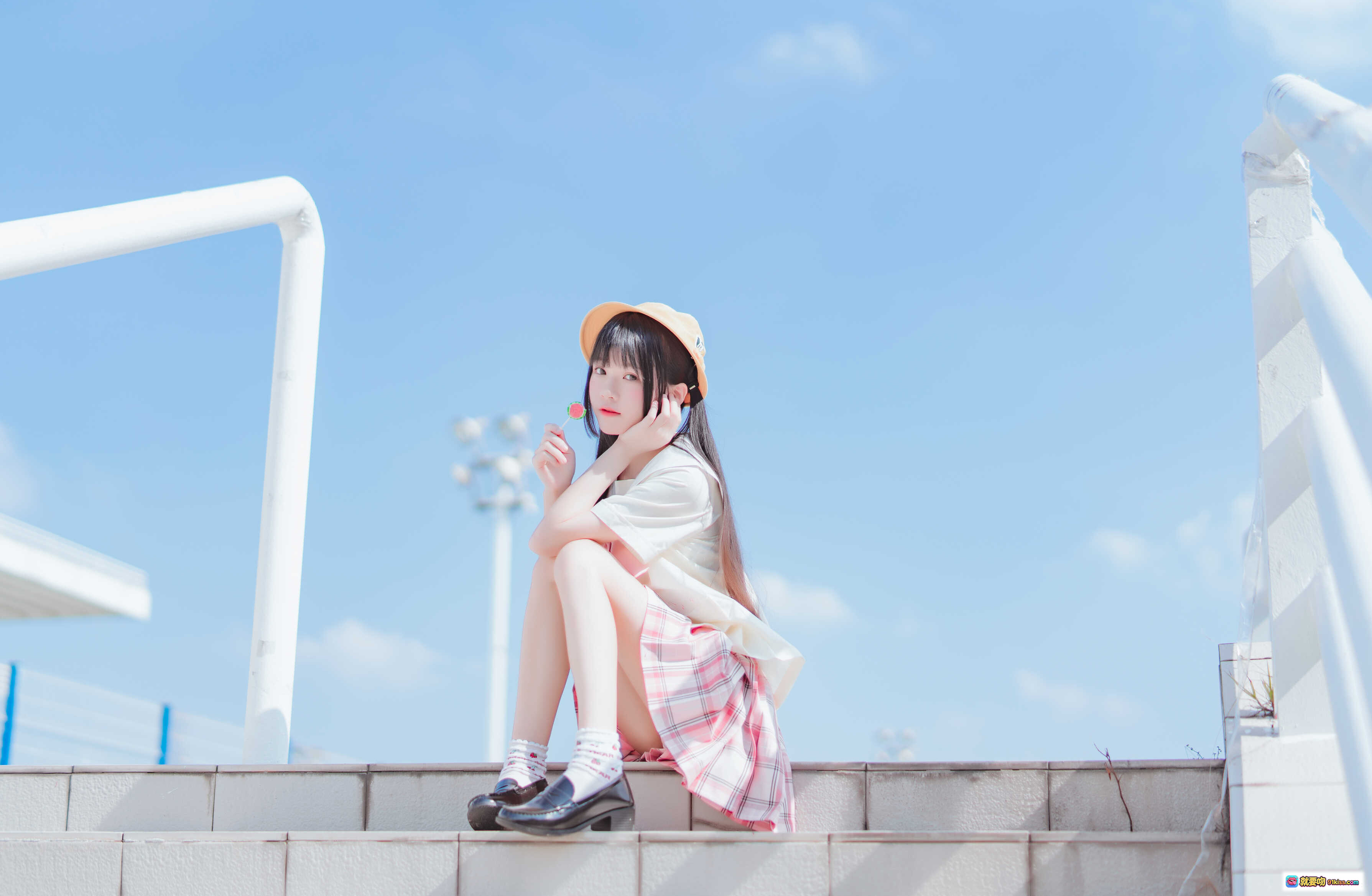 图片[4] - 桜桃喵052幼稚园写真集35P490MB 白色栏杆蓝天少女格裙清新日系风格美腿特写 - 就要吻