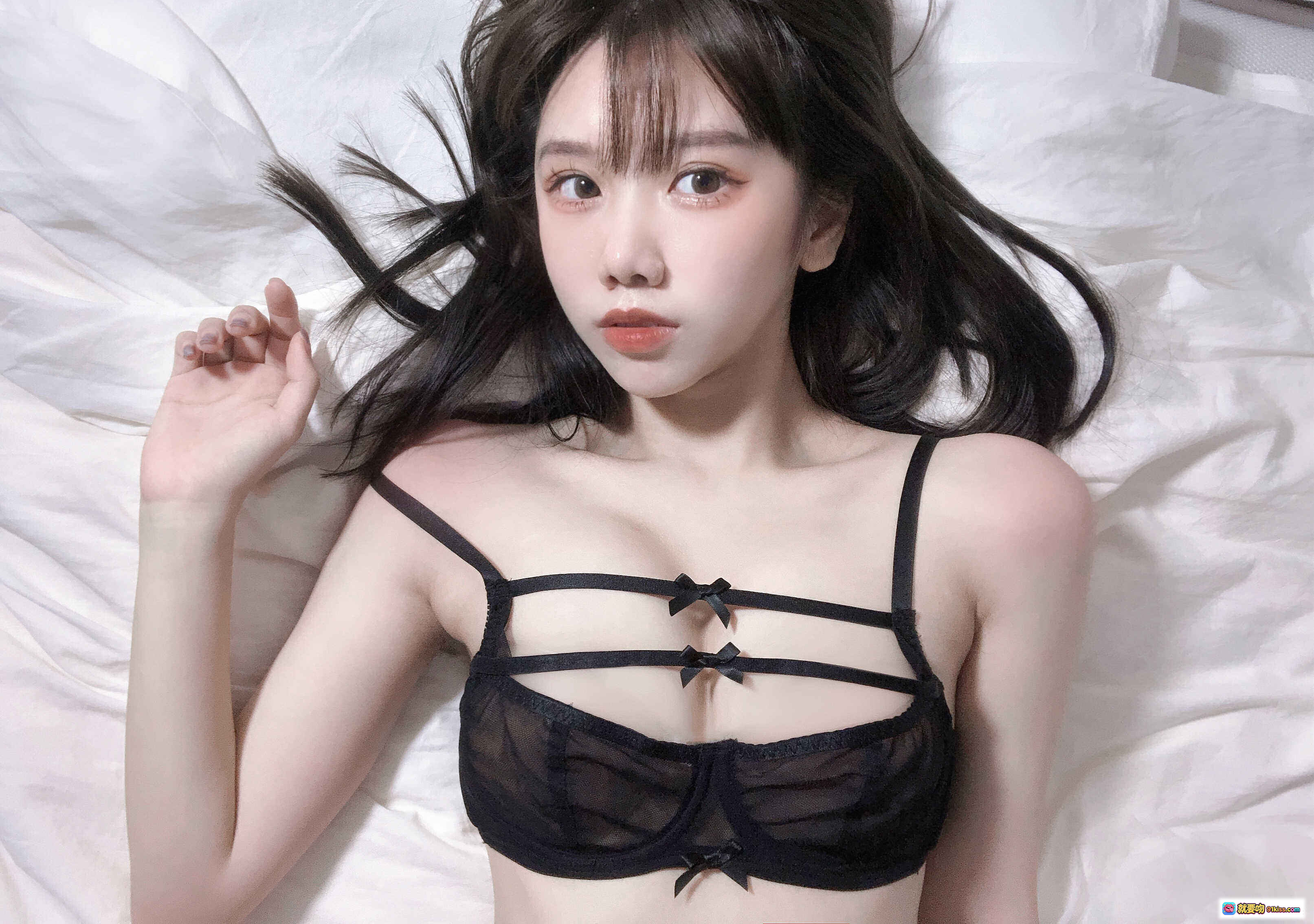 图片[6] - 果咩酱w NO.012 男友视角私房写真｜黑蕾丝内衣床照｜温柔少女风｜高清35P大图 - 就要吻