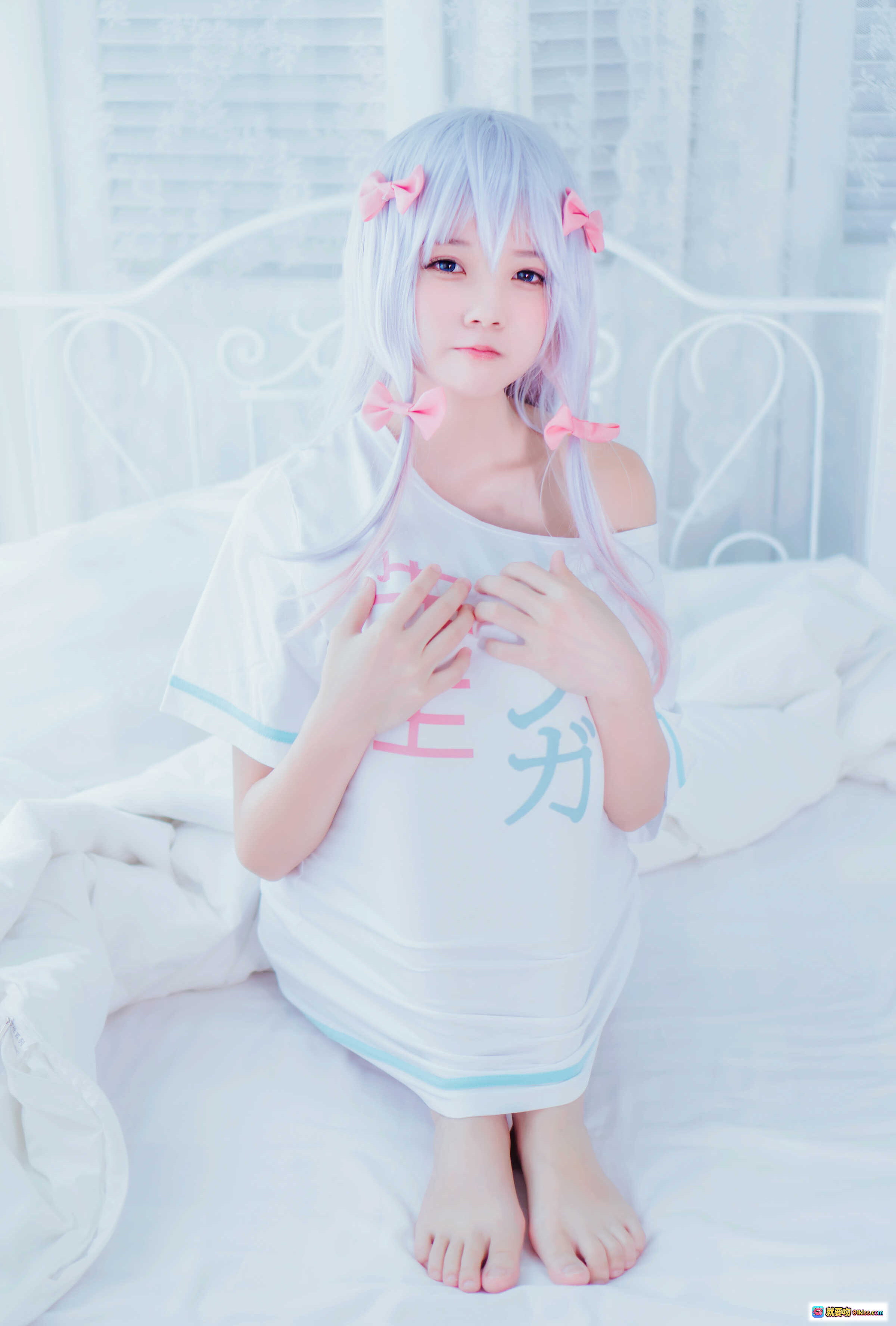 图片[6] - 桜桃喵027纱雾COS写真 | 白发粉蝶结少女 | 病娇风居家私房照 | 54P高清图集 - 就要吻