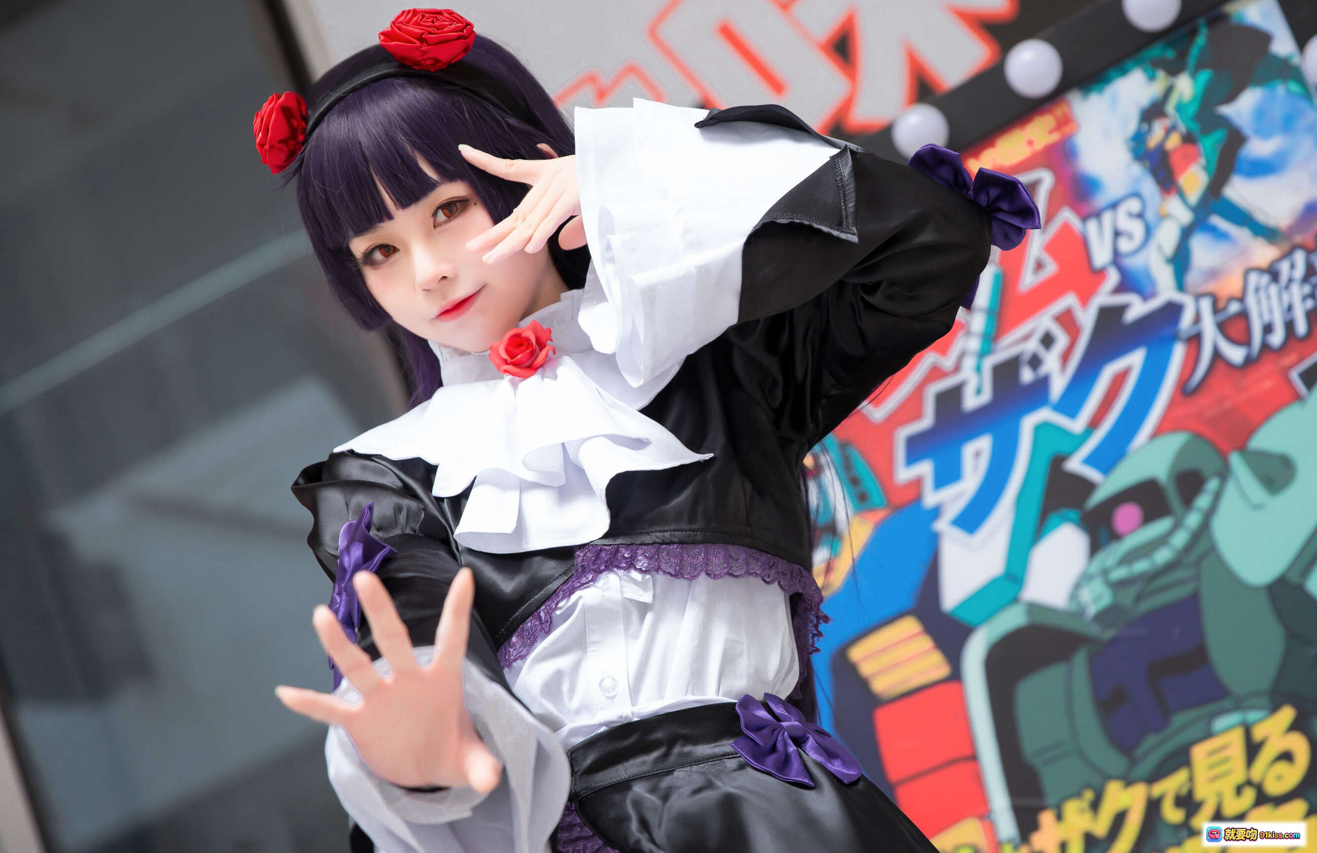 图片[7] - 黑猫cosplay写真 | 优雅哥特风女仆装 | 紫发红饰街头拍摄 | 日系动漫角色还原 | 高清21P美图集 - 就要吻