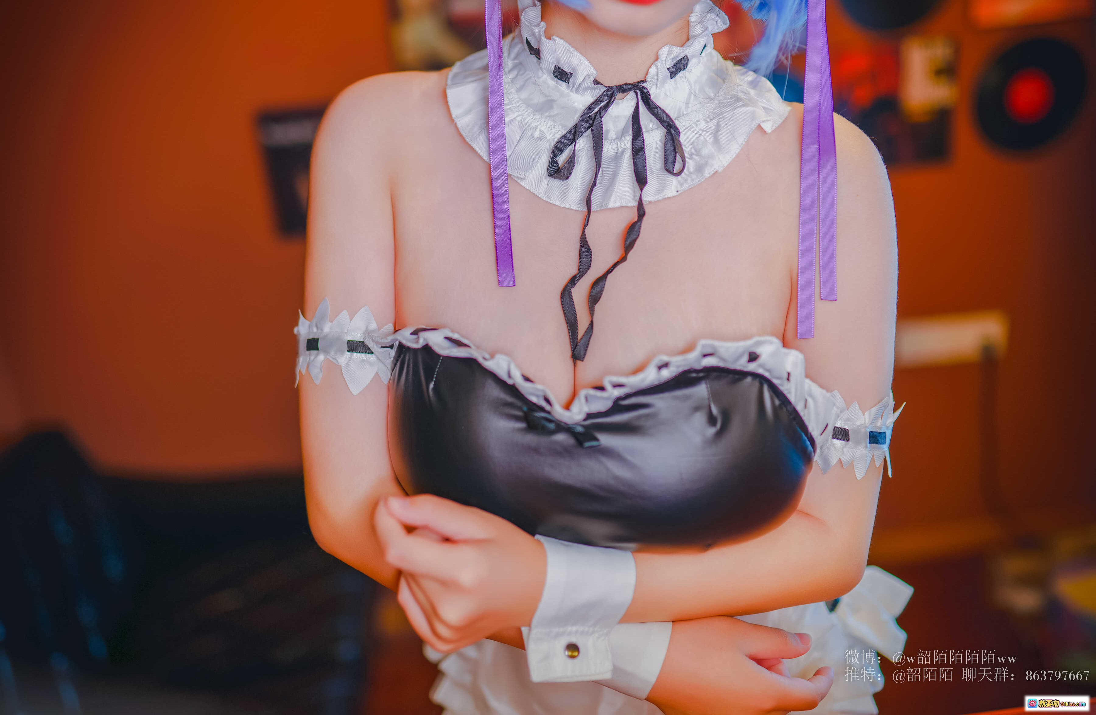 图片[3] - 韶陌陌NO.003雷姆cosplay写真 – 蓝发兔耳女仆装 黑丝美腿 甜美性感私房照 - 就要吻