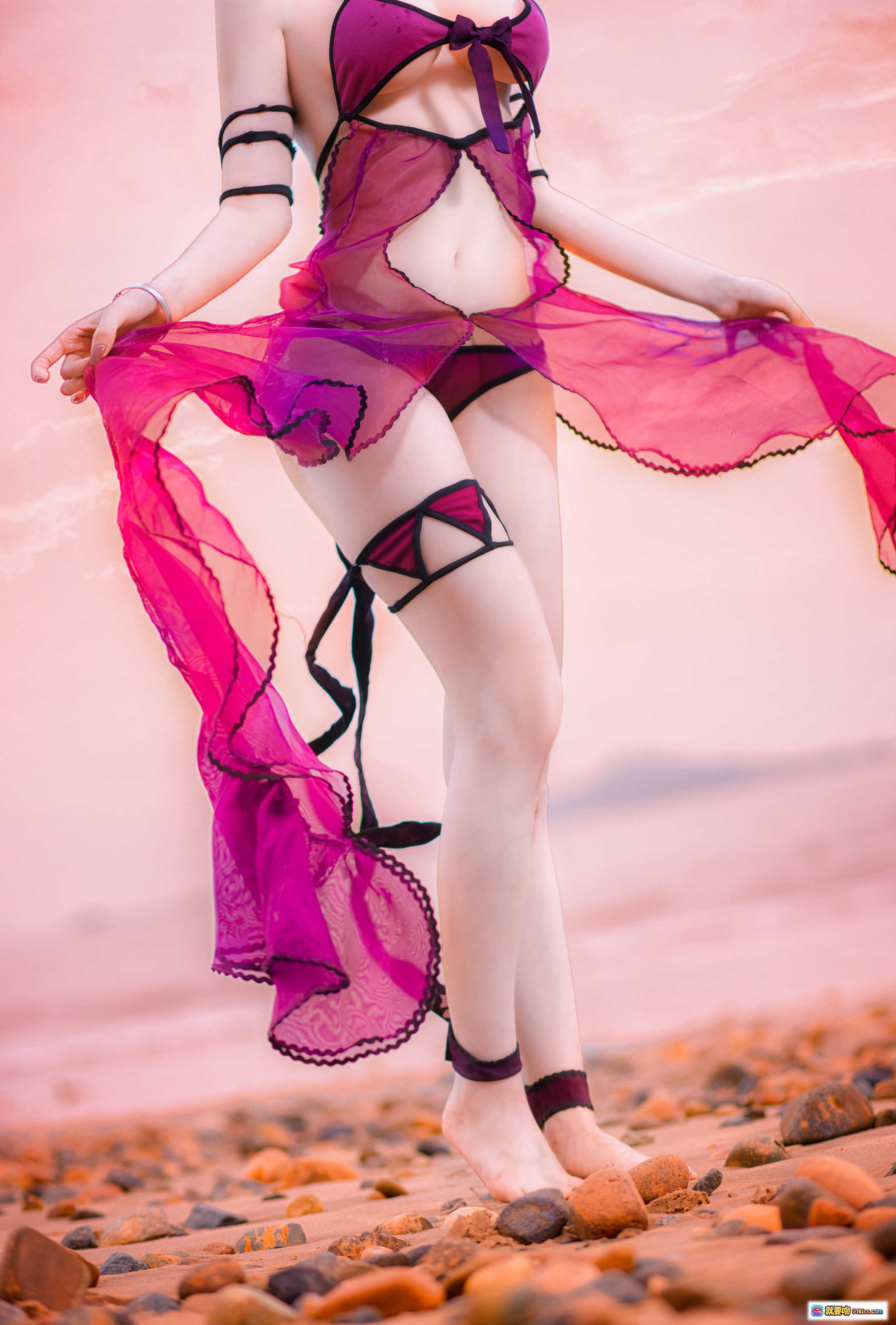 图片[8] - 仙九Airi NO.002 黑贞水着 cosplay 紫色系性感比基尼 海滩写真 19P高清图集 - 就要吻