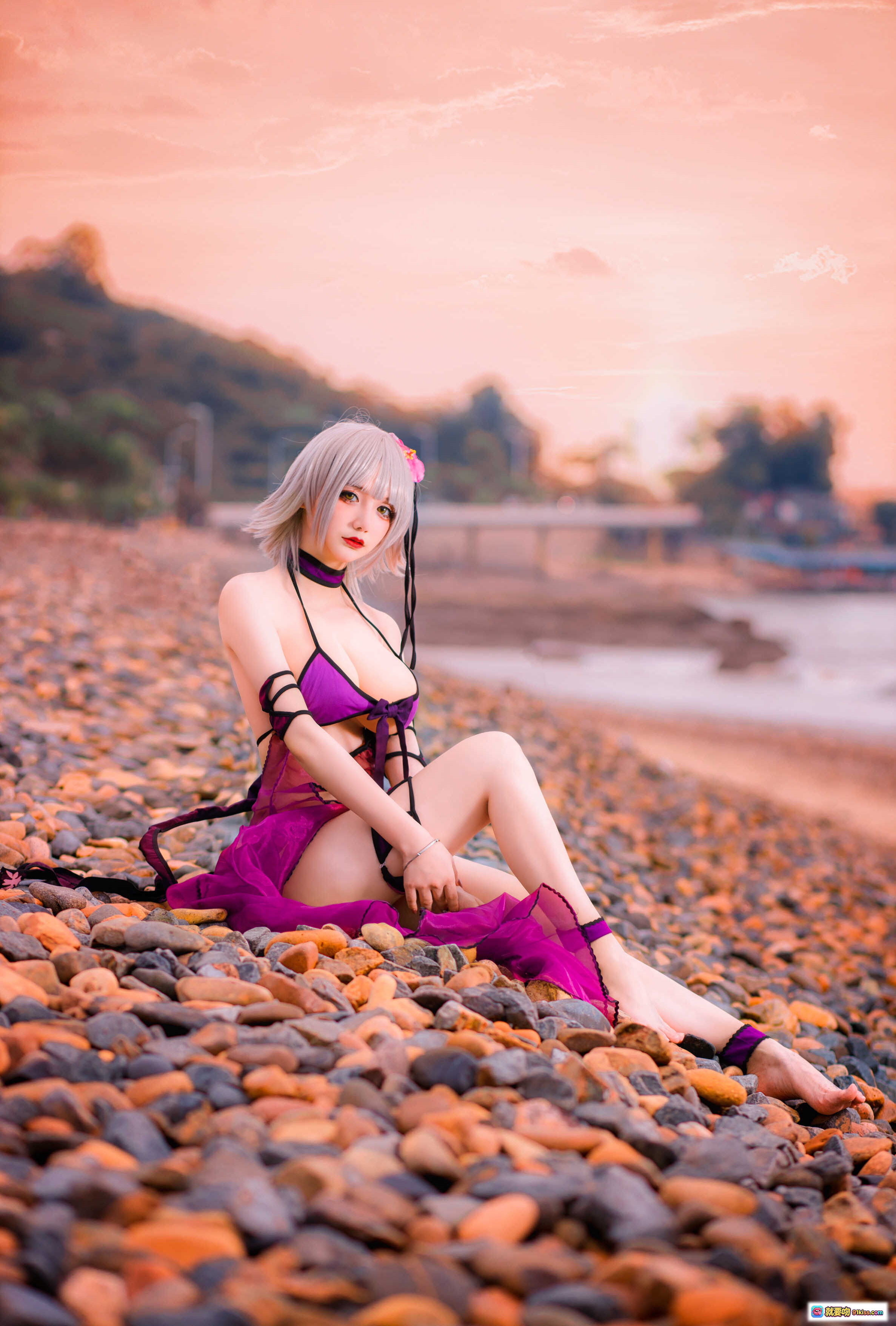 图片[5] - 仙九Airi NO.002 黑贞水着 cosplay 紫色系性感比基尼 海滩写真 19P高清图集 - 就要吻