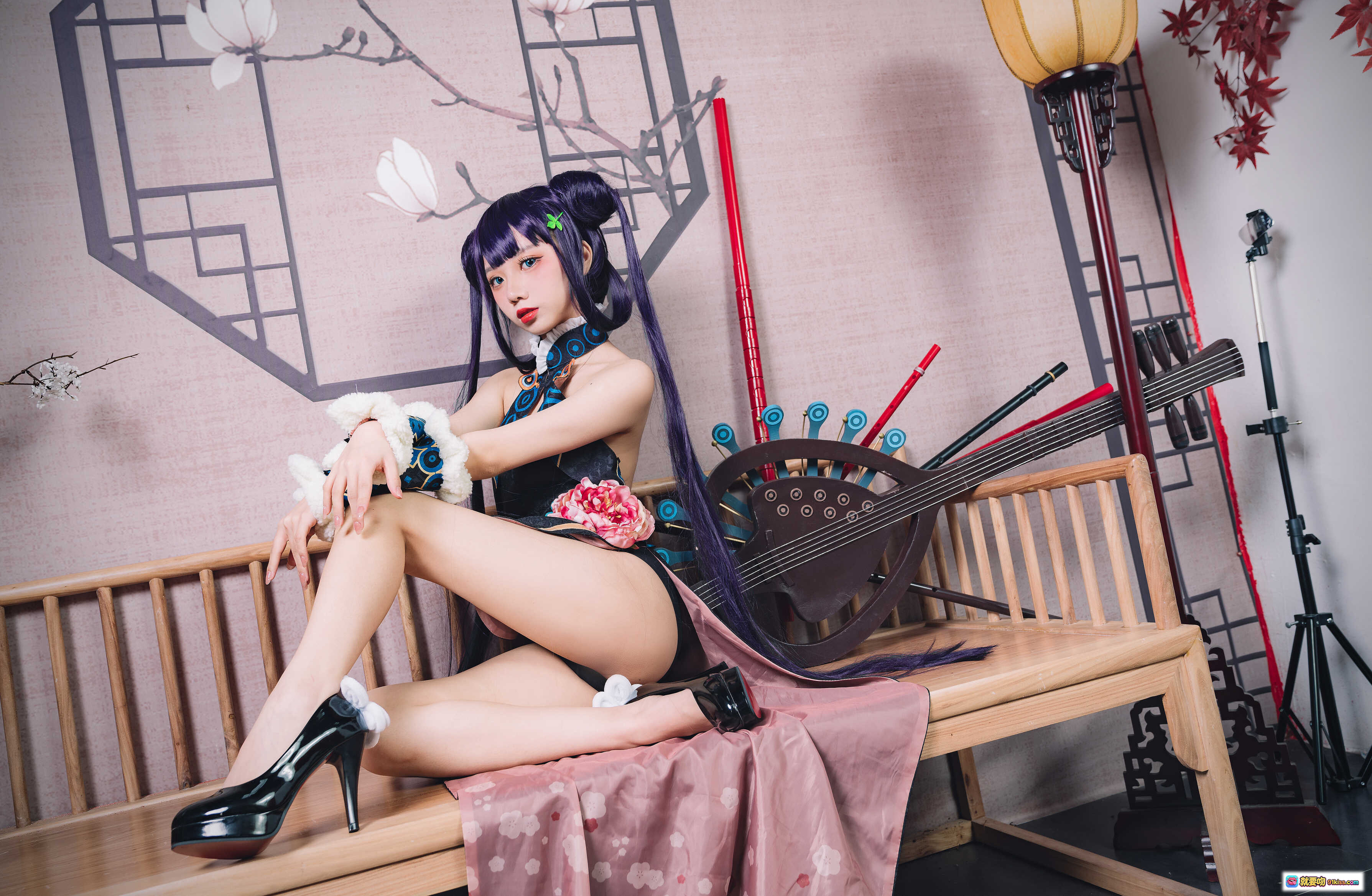 果咩酱w NO.009 杨贵妃 Cosplay 美腿高跟旗袍古风写真 30P 1.01GB 东方美学 琵琶道具 和风场景 - 就要吻