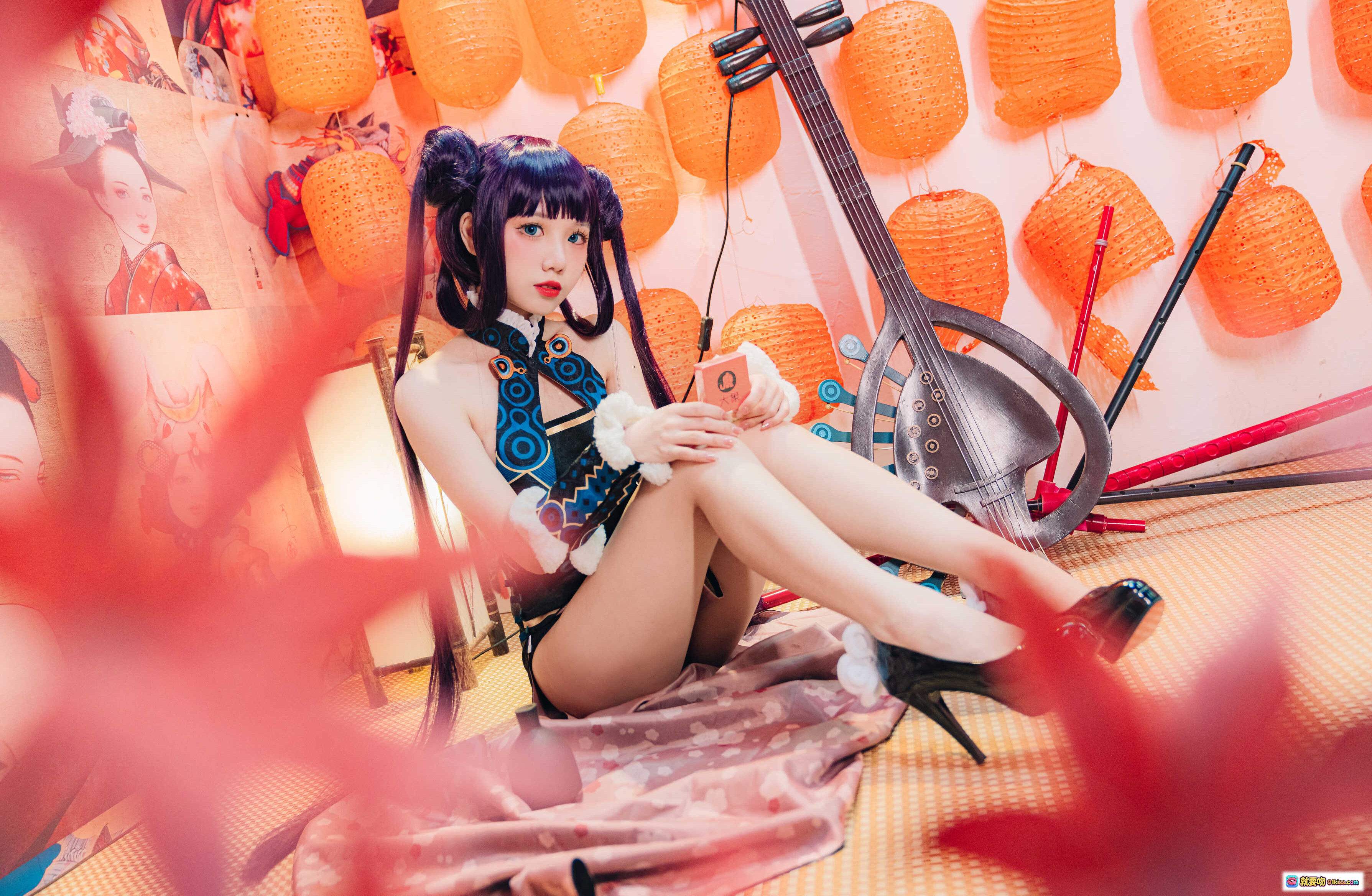图片[7] - 果咩酱w NO.009 杨贵妃 Cosplay 美腿高跟旗袍古风写真 30P 1.01GB 东方美学 琵琶道具 和风场景 - 就要吻